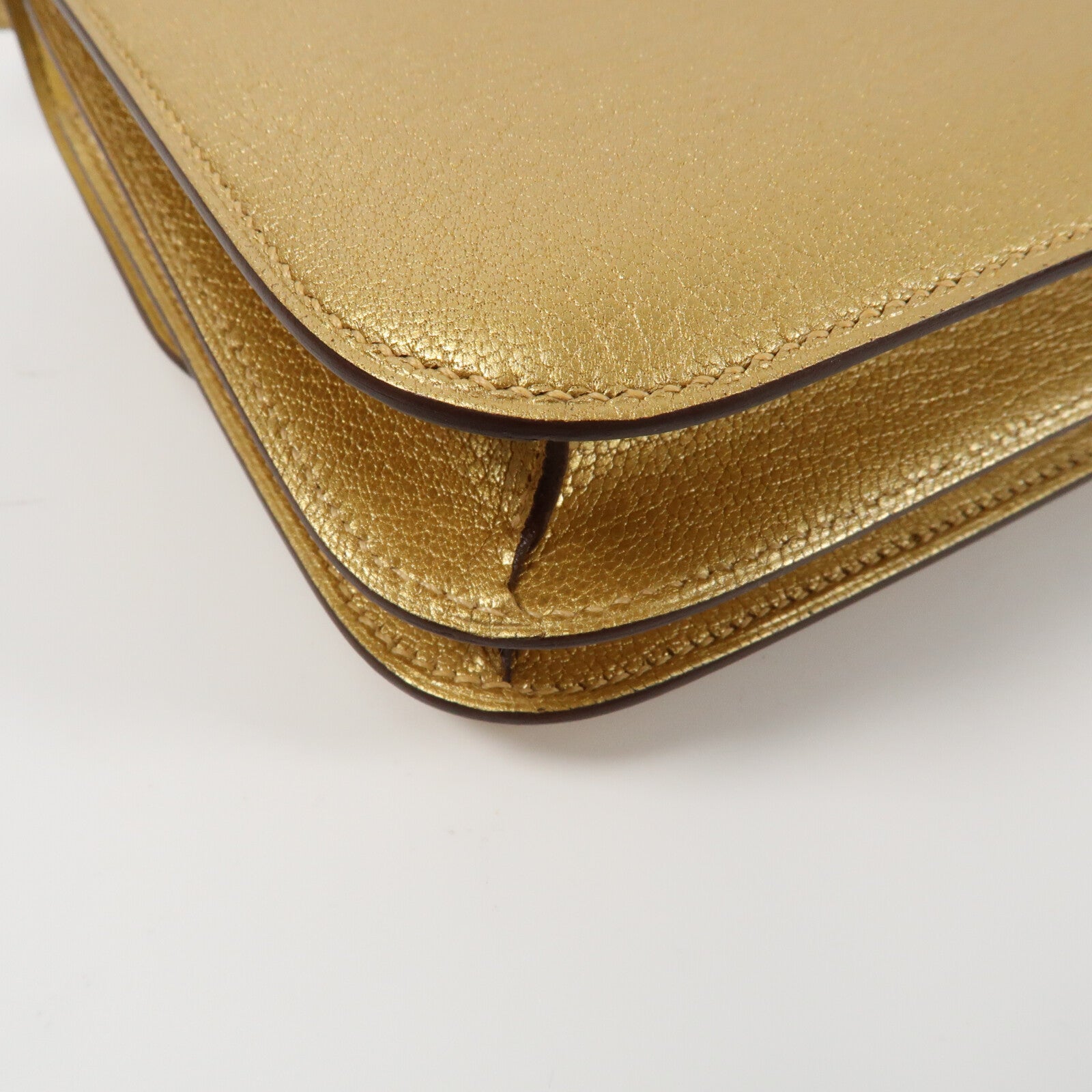 HERMES Chevre皮革Constance Mini金扣肩背袋Dore