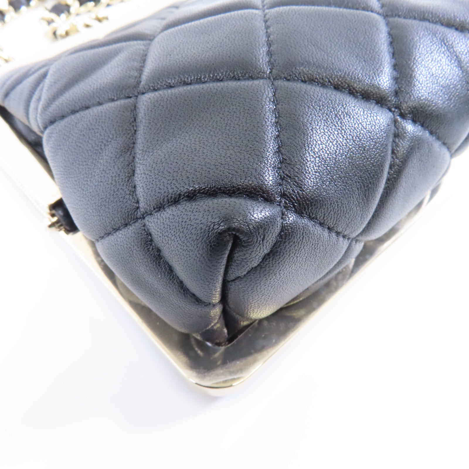CHANEL 菱格羊皮皮革Chain Shoulder金扣鏈帶肩背袋黑色