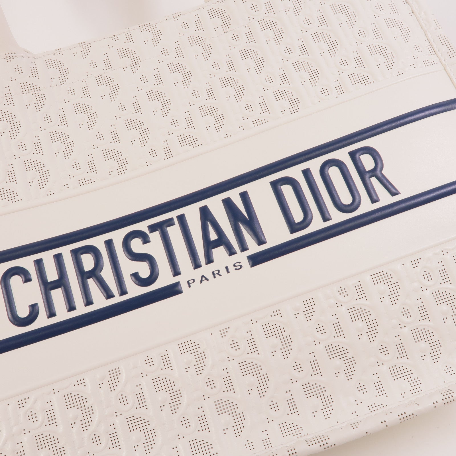 Dior 牛皮皮革Book Tote Medium手挽袋