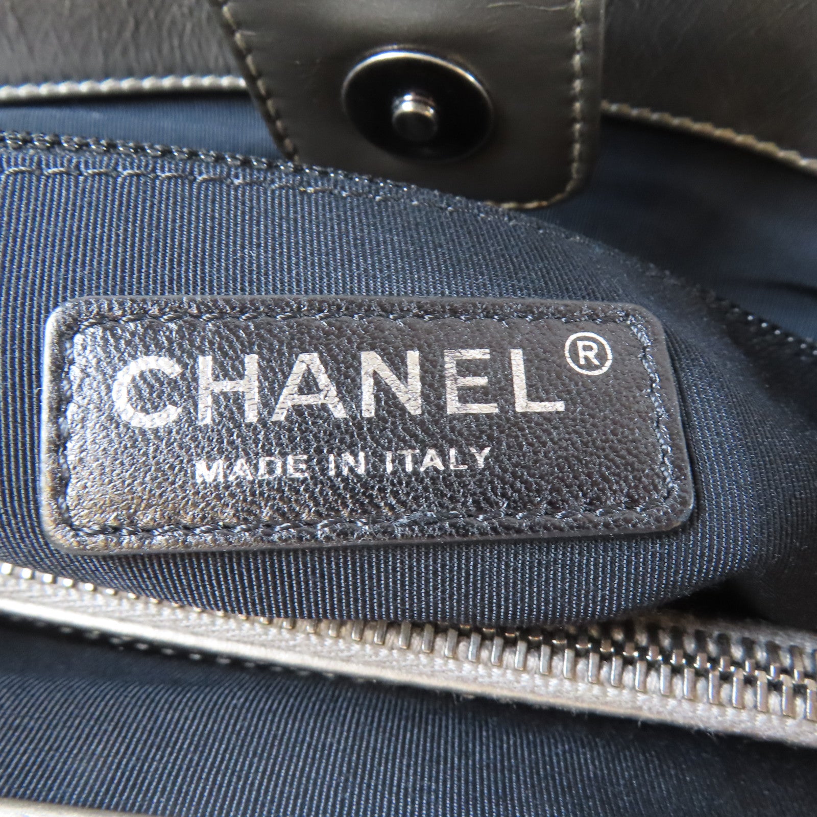CHANEL 【激減優惠】菱格牛皮皮革Chain Shoulder Bag銀扣肩背袋銀色