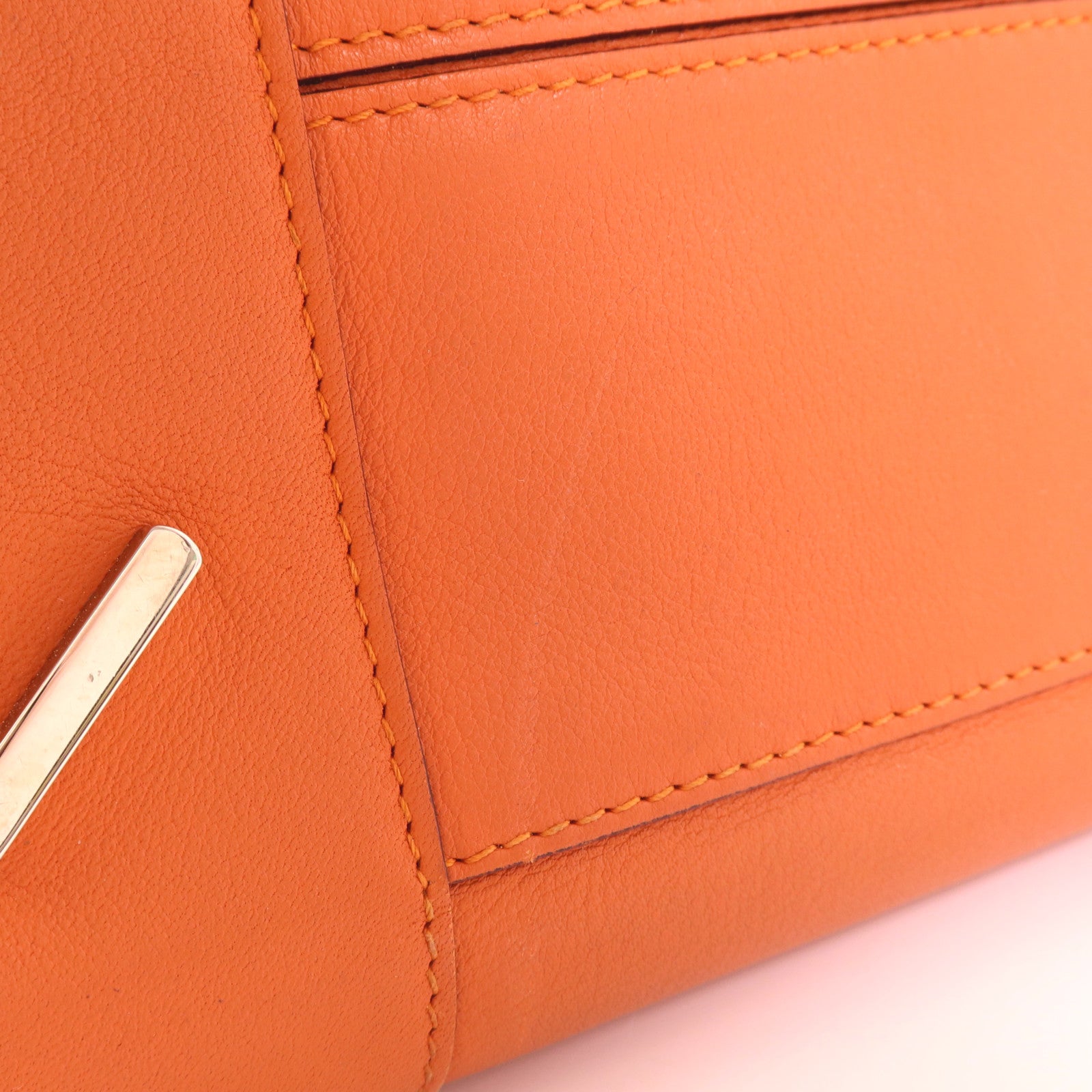 LOEWE 牛皮皮革2 Way Shoulder銀扣手挽肩背兩用袋