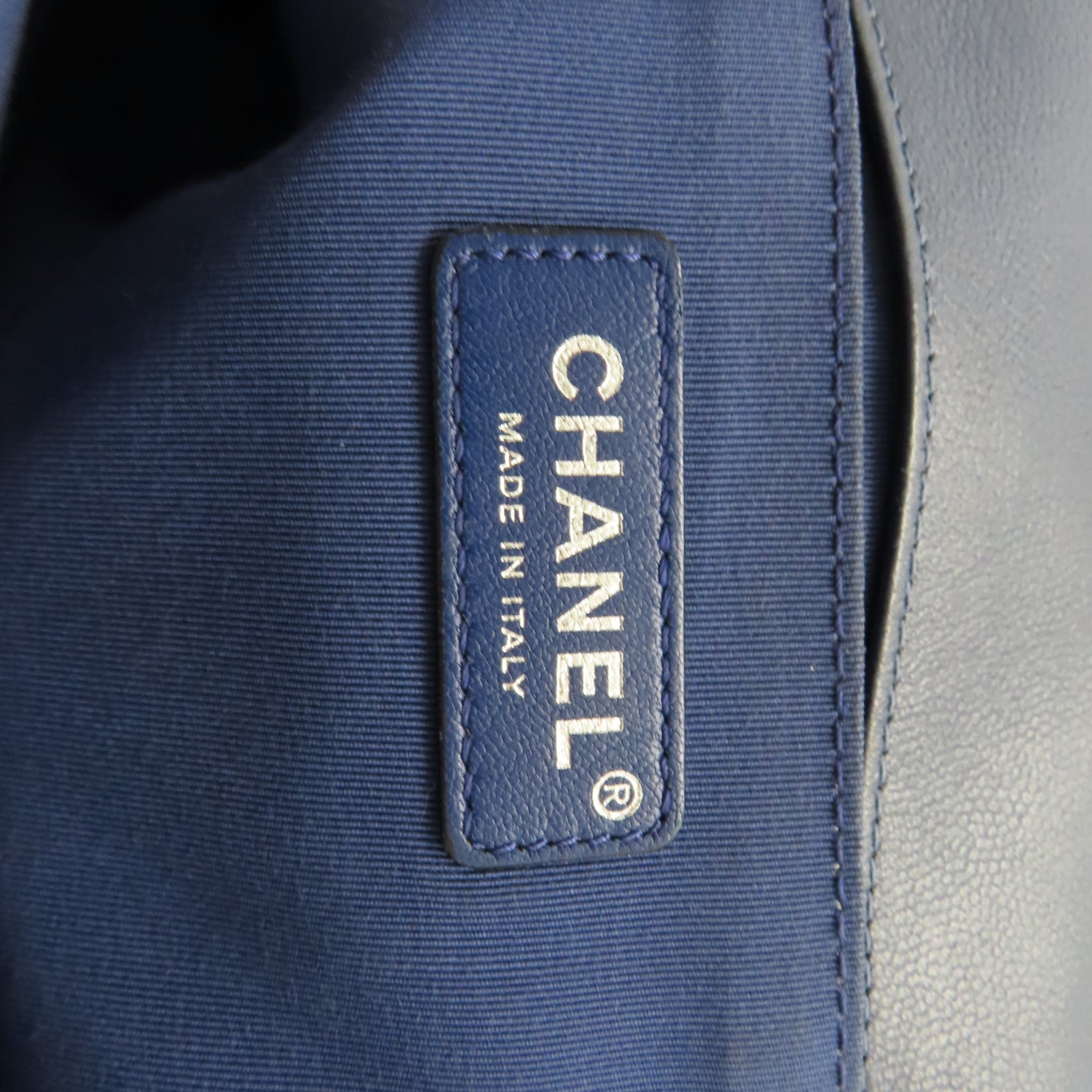 CHANEL 【激減優惠】菱格羊皮皮革Boy 25cm銀扣鏈帶肩背袋藍色