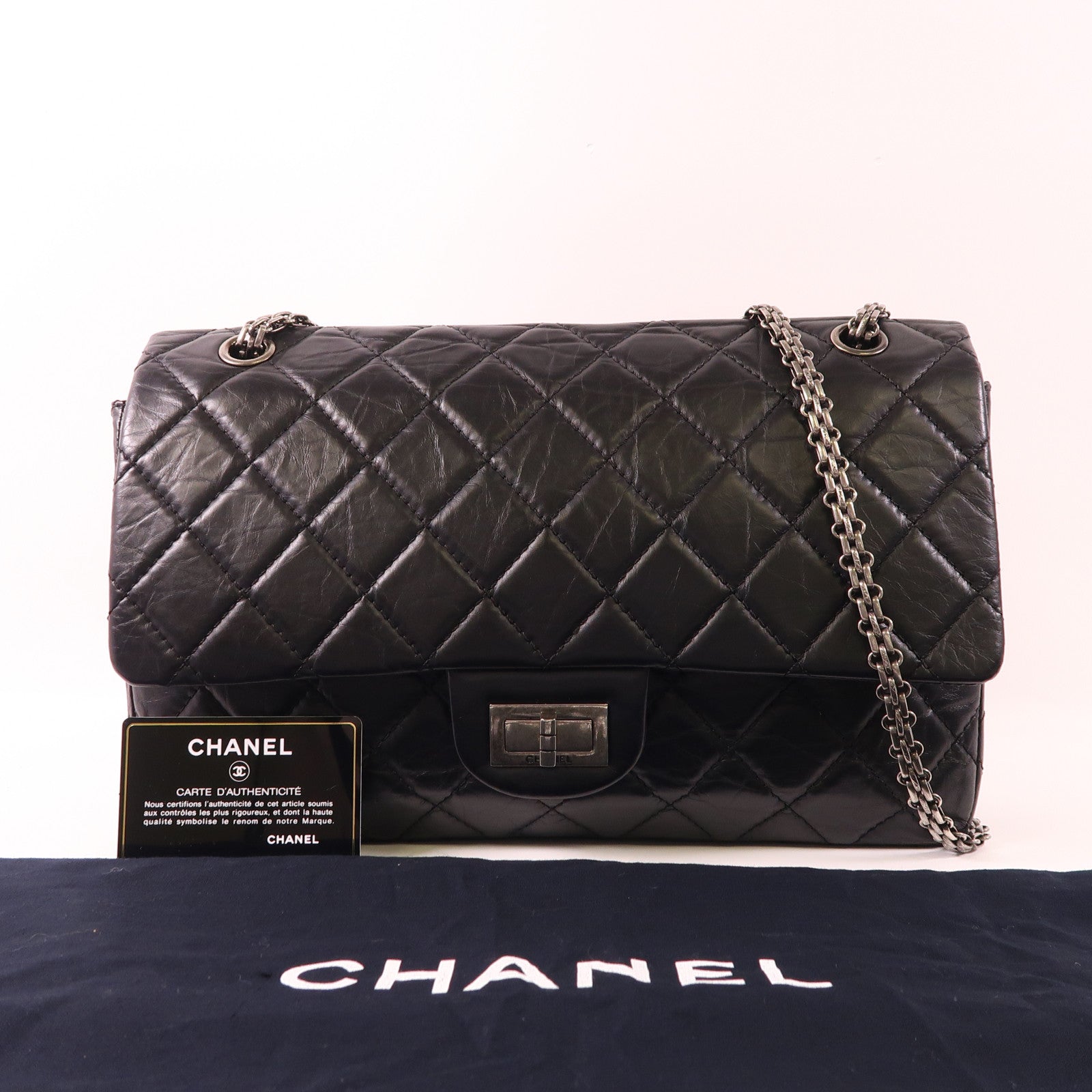 CHANEL 牛皮皮革2.55 Jumbo銀扣鏈帶肩背袋