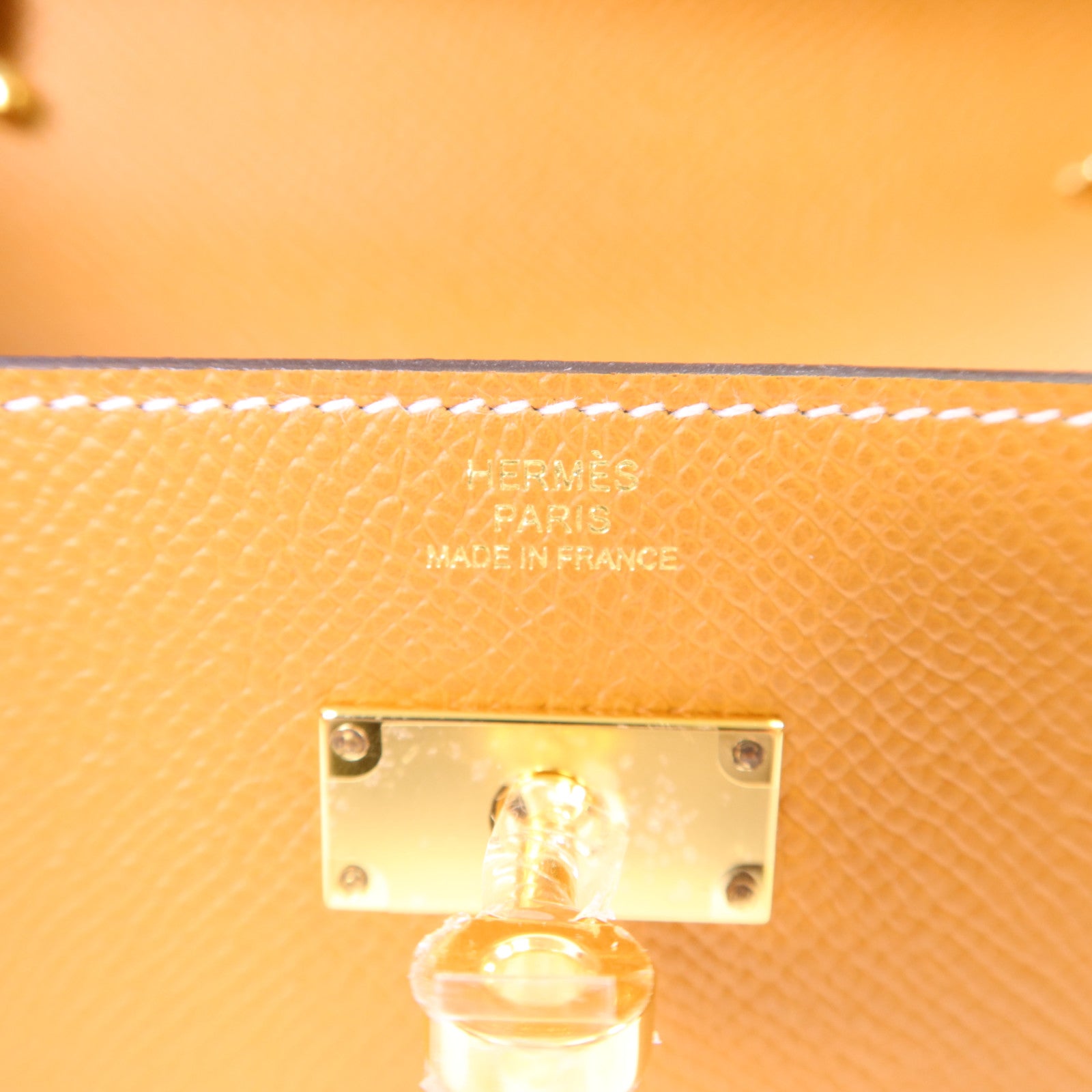 HERMES Epsom皮革Kelly To Go金扣肩背袋Toffee