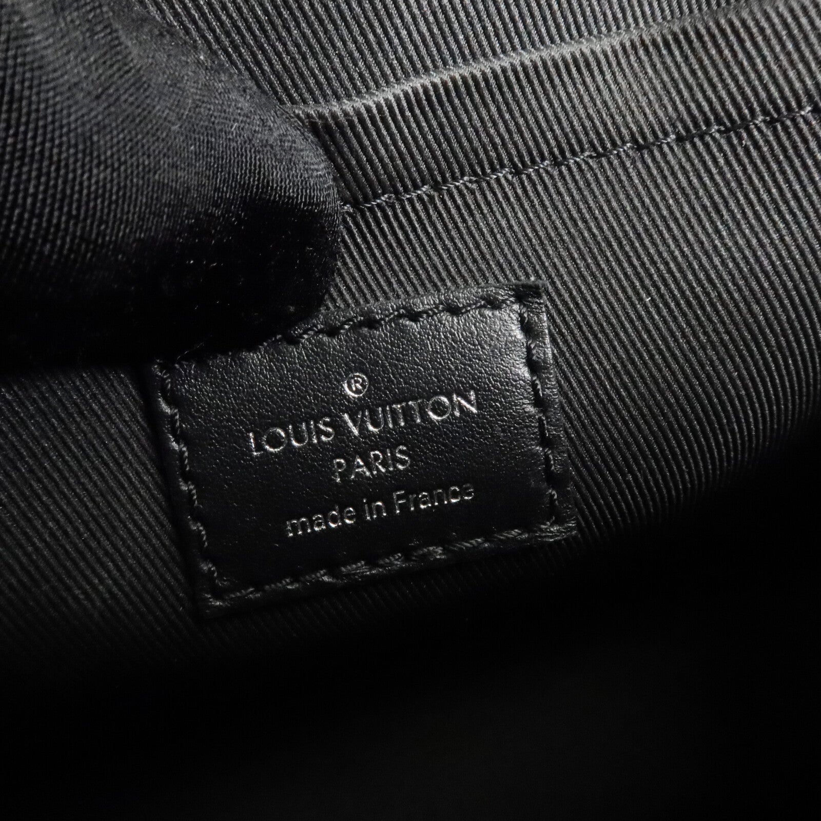 LOUIS VUITTON Monogram Eclipse Trunk Messenger肩背袋