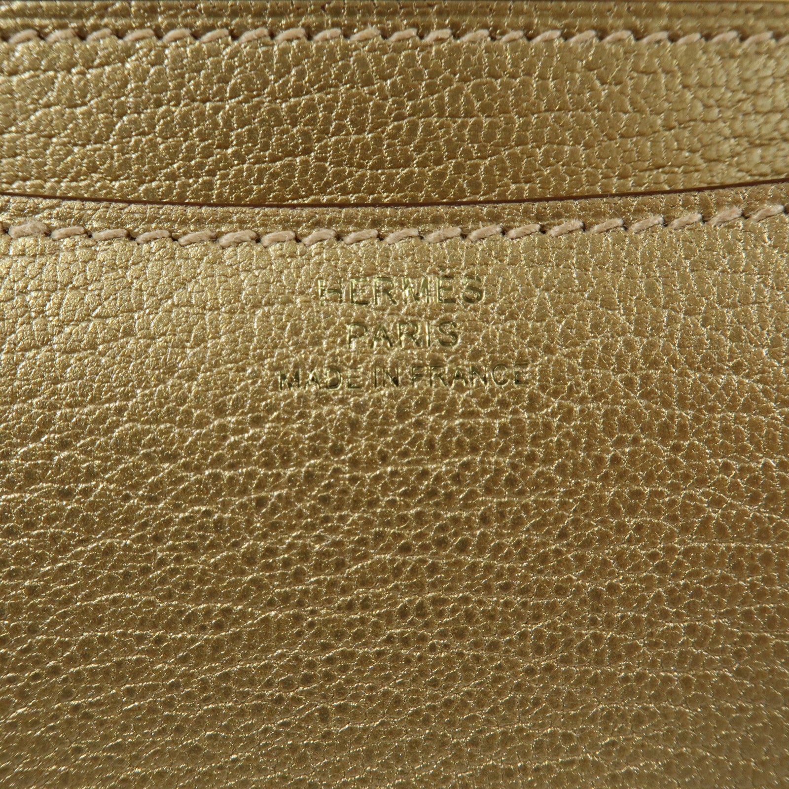 HERMES Chevre皮革Constance Mini金扣肩背袋Dore