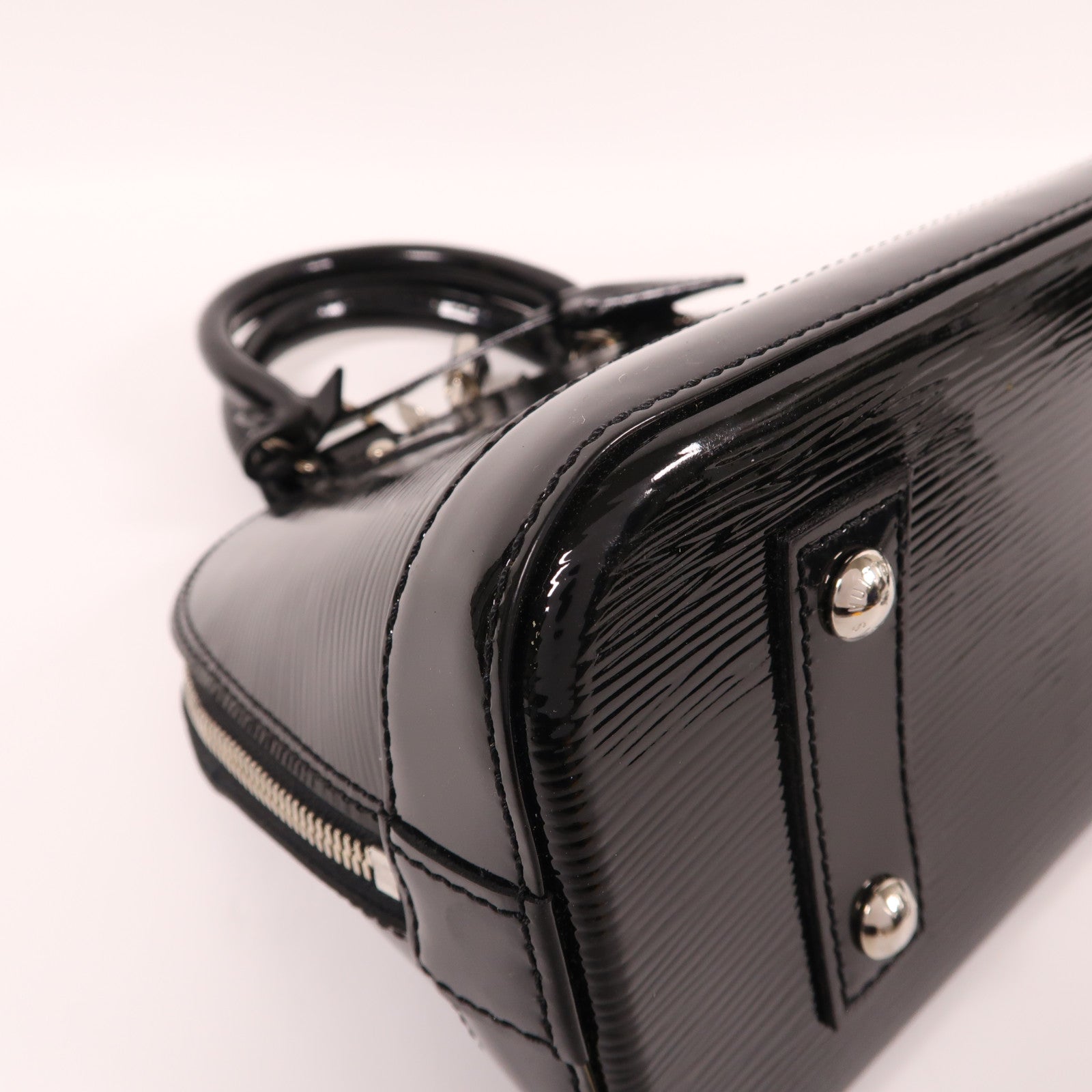 LOUIS VUITTON Epi Electric Alma BB銀扣手挽肩背兩用袋黑色