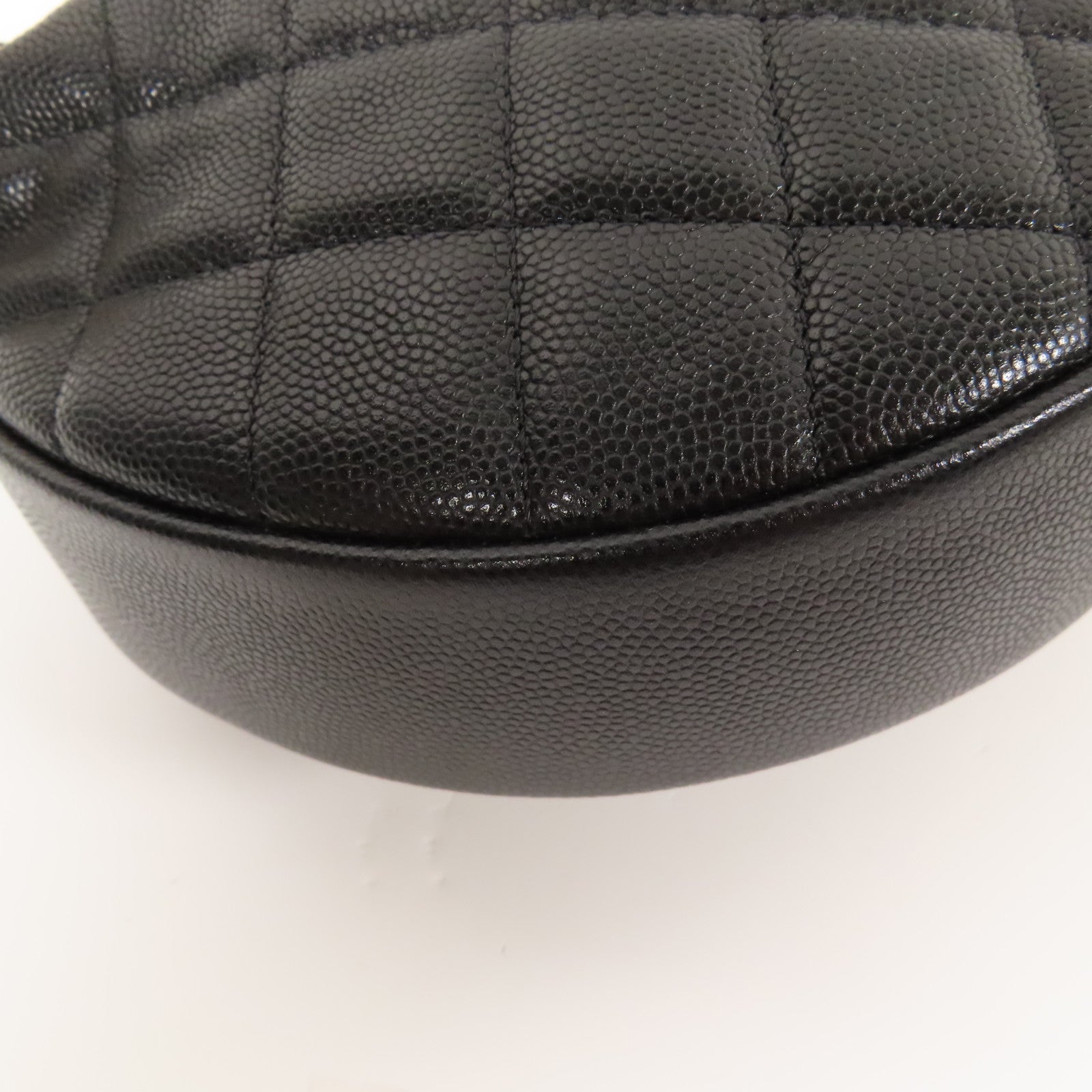 CHANEL 牛皮皮革Hobo Pouch金扣鏈帶手挽袋