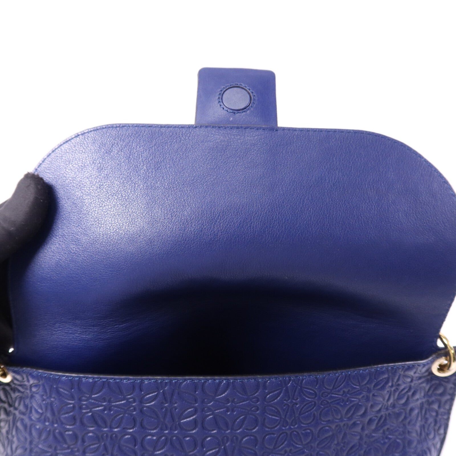 LOEWE 牛皮皮革Avenue Anagram金扣鏈帶肩背袋