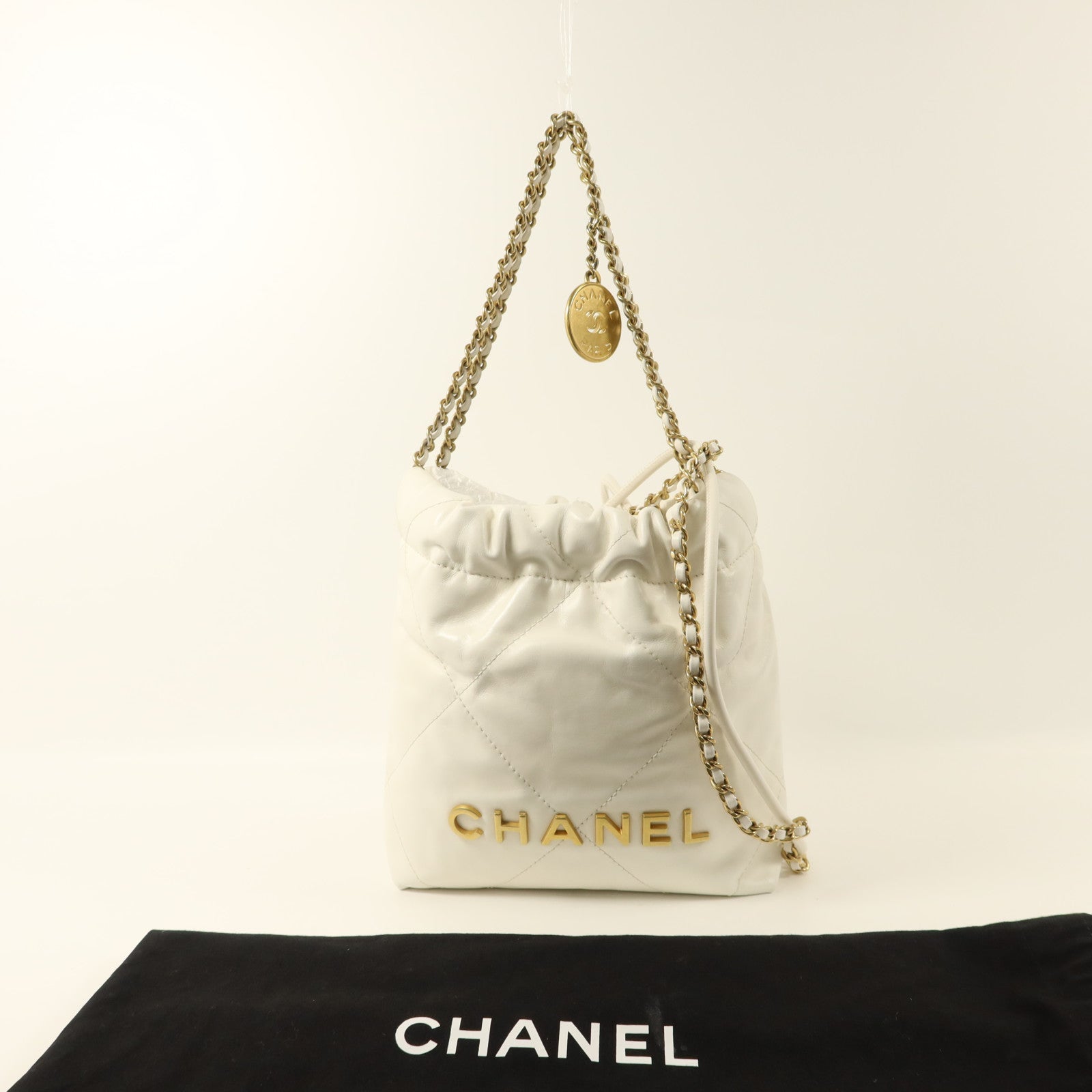 CHANEL 牛皮皮革Chanel 22 Mini金扣手挽肩背兩用袋