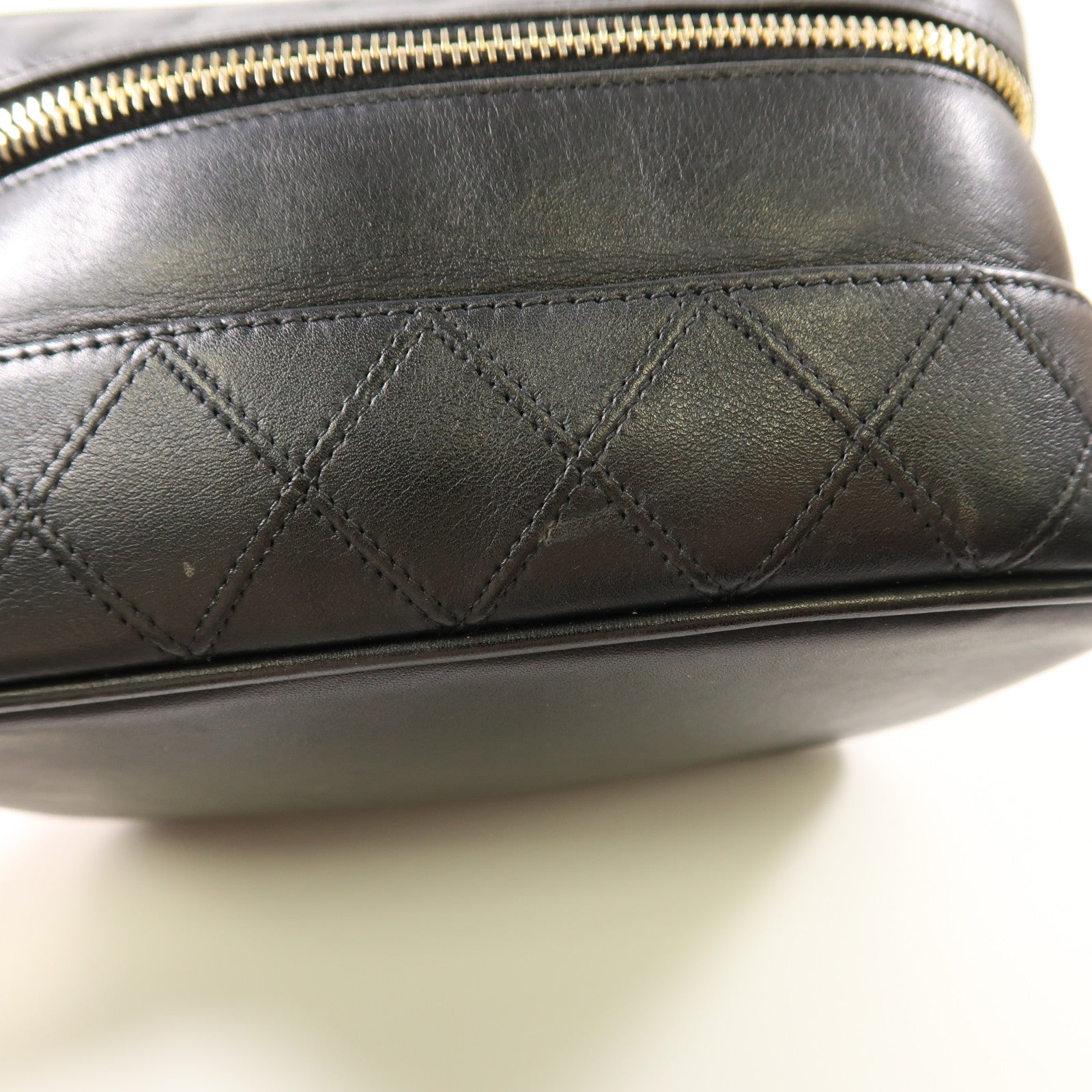 CHANEL 牛皮皮革Vintage Vanity Case金扣手挽袋