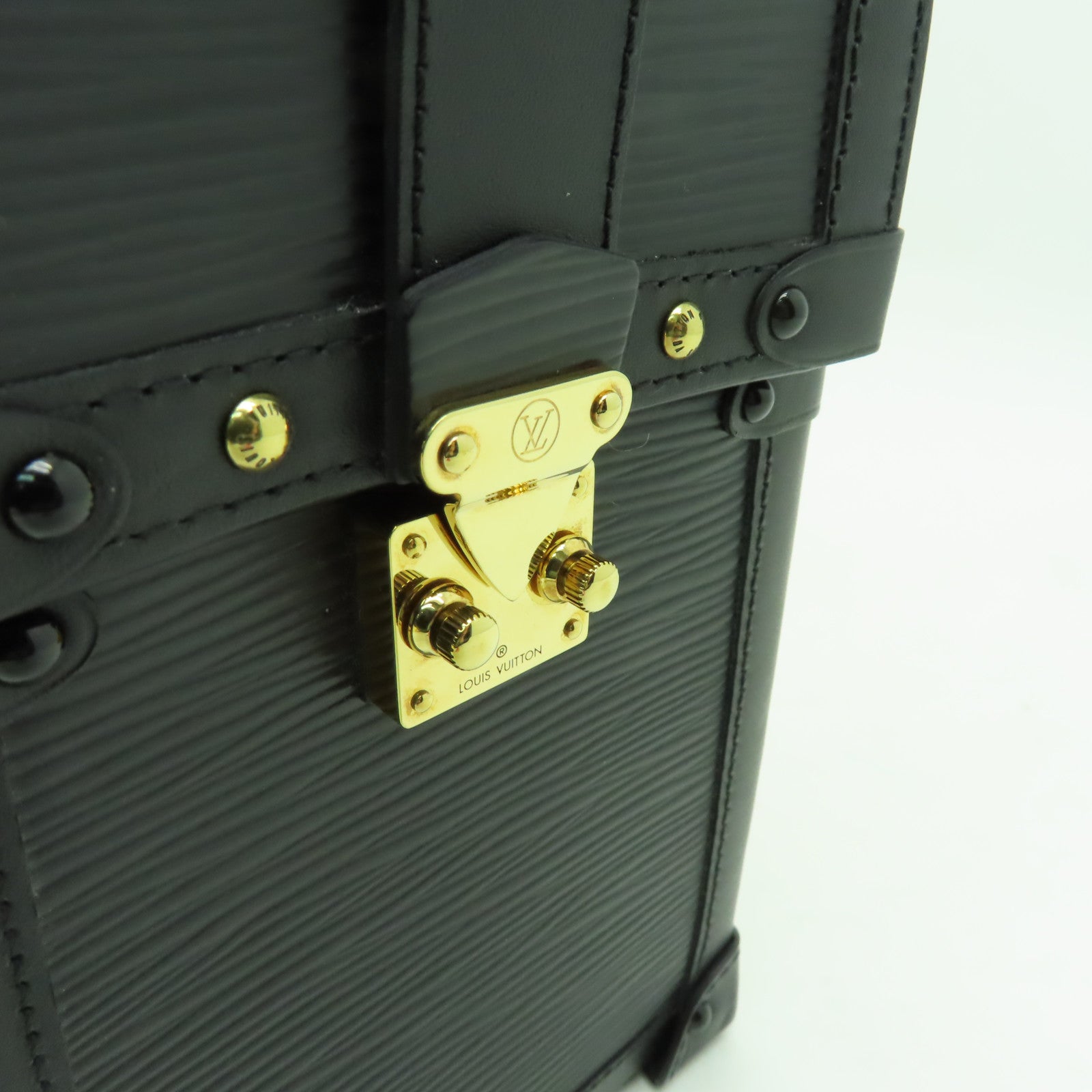 LOUIS VUITTON 【清倉大減價】Epi Vertical Trunk金扣鏈帶肩背袋黒色