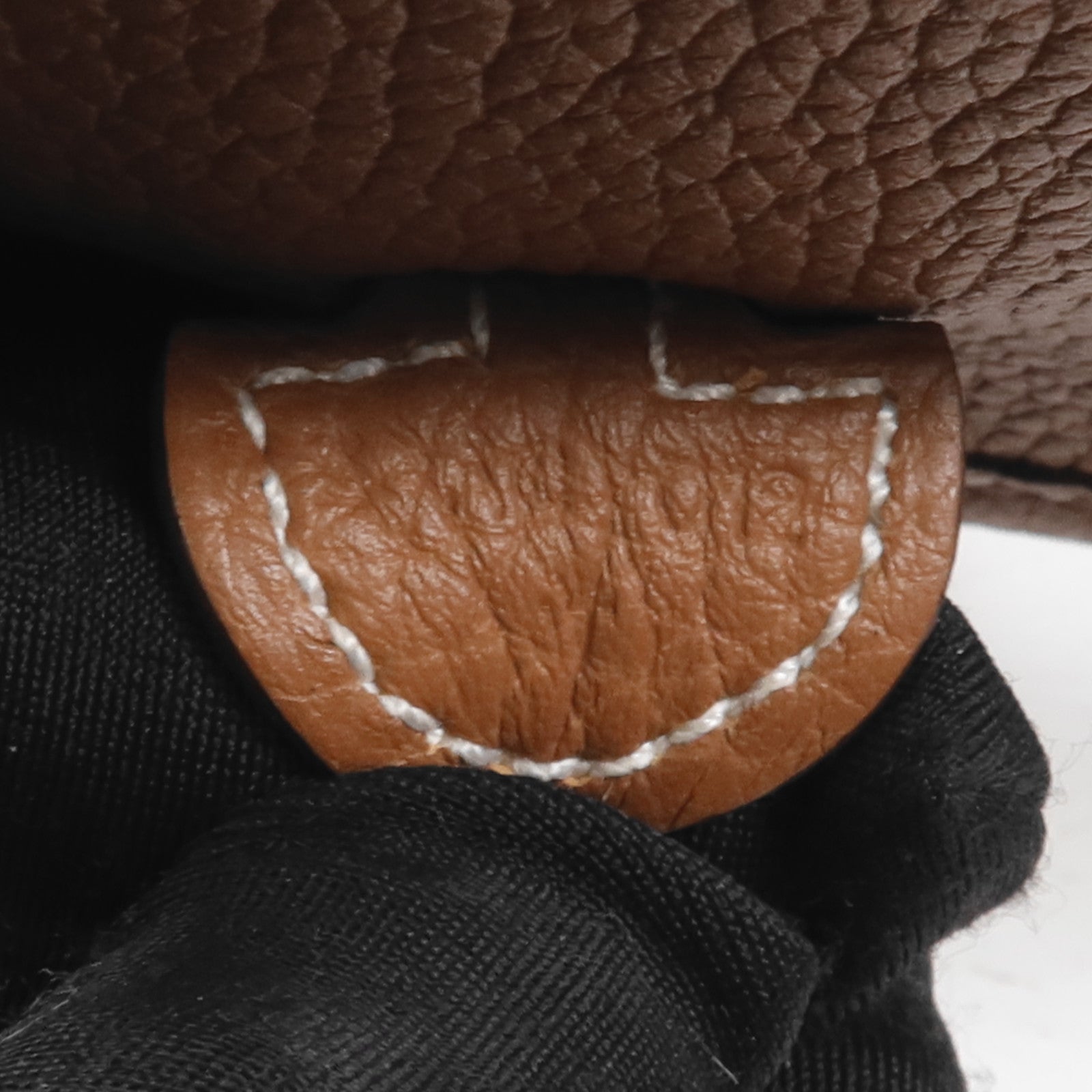 HERMES Maurice皮革Evelyne TPM銀扣肩背袋Gold