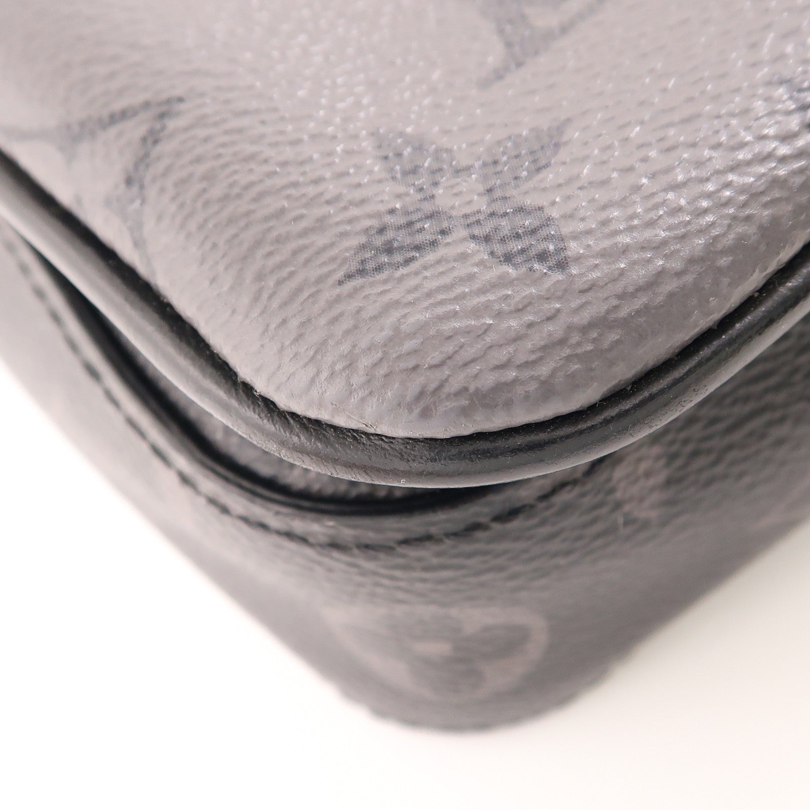 LOUIS VUITTON LV SHW Trio Messenger Shoulder Bag M69443 Monogram Eclipse Reverse