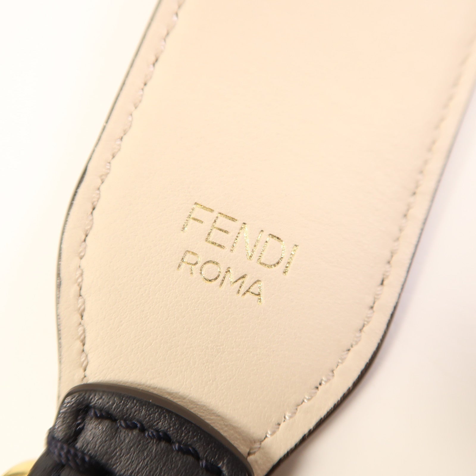FENDI 牛皮皮革Shoulder Strap金扣肩背帶