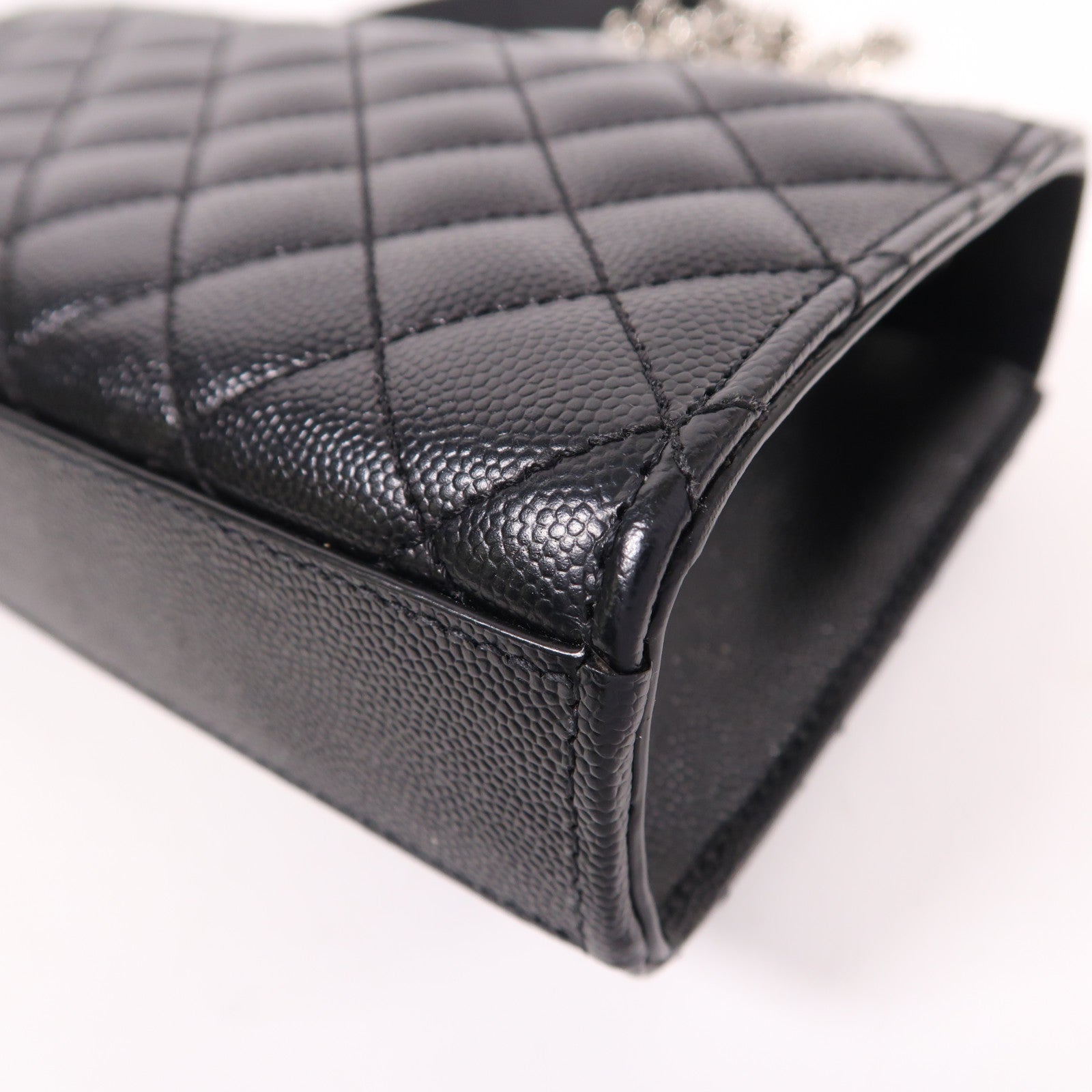 YVES SAINT LAURENT 牛皮皮革Envelope銀扣肩背袋