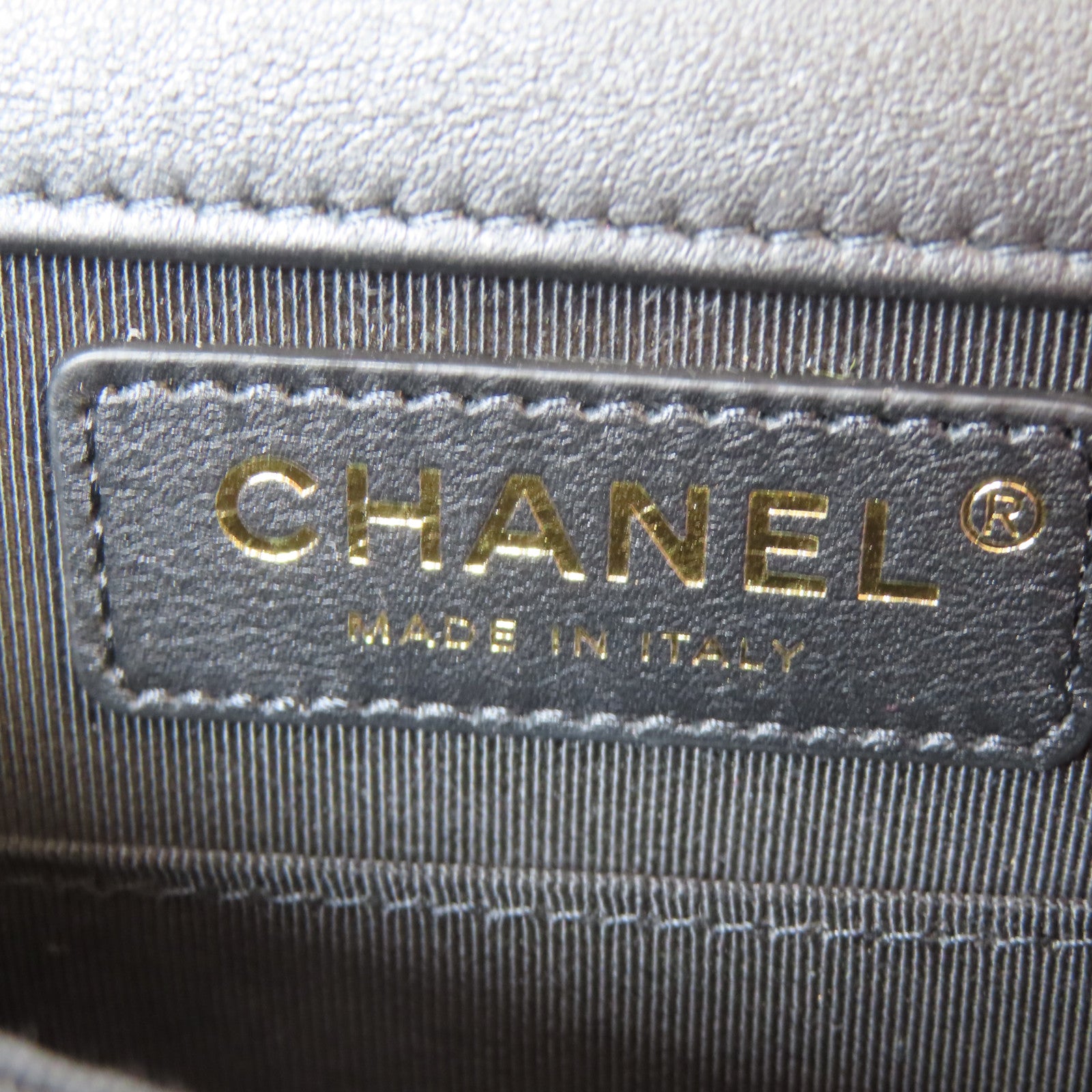 CHANEL 斜紋羊皮皮革Boy Chain Shoulder金扣鏈帶肩背袋黑色