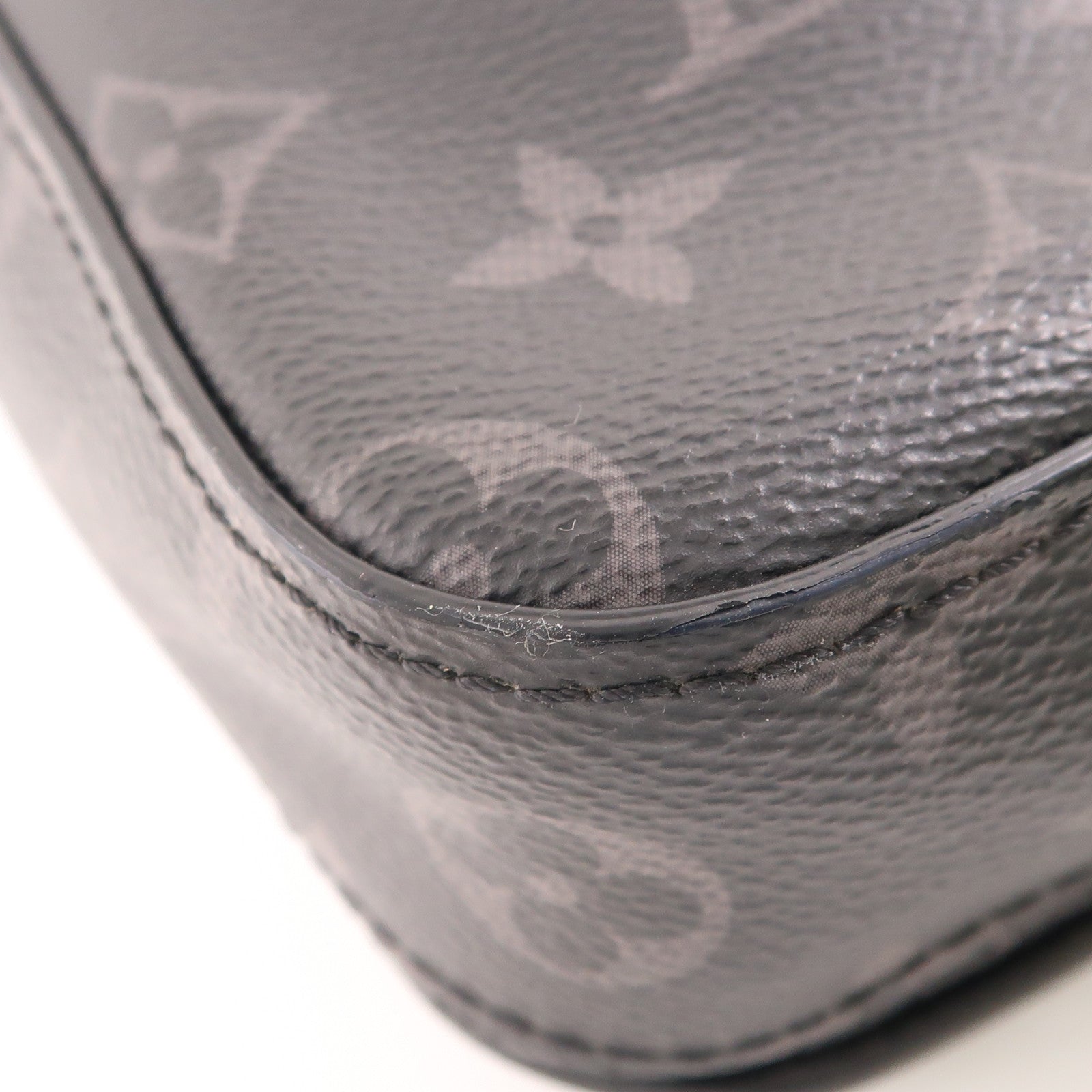 LOUIS VUITTON LV SHW Trio Messenger Shoulder Bag M69443 Monogram Eclipse Reverse