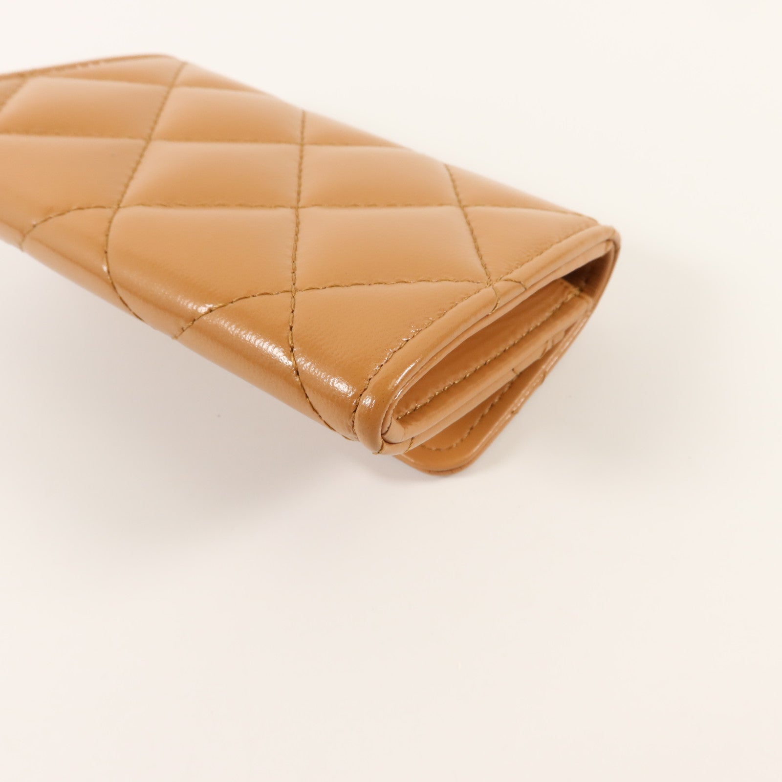 CHANEL 羊皮皮革Chanel 19 Flap Card Holder金扣卡片套