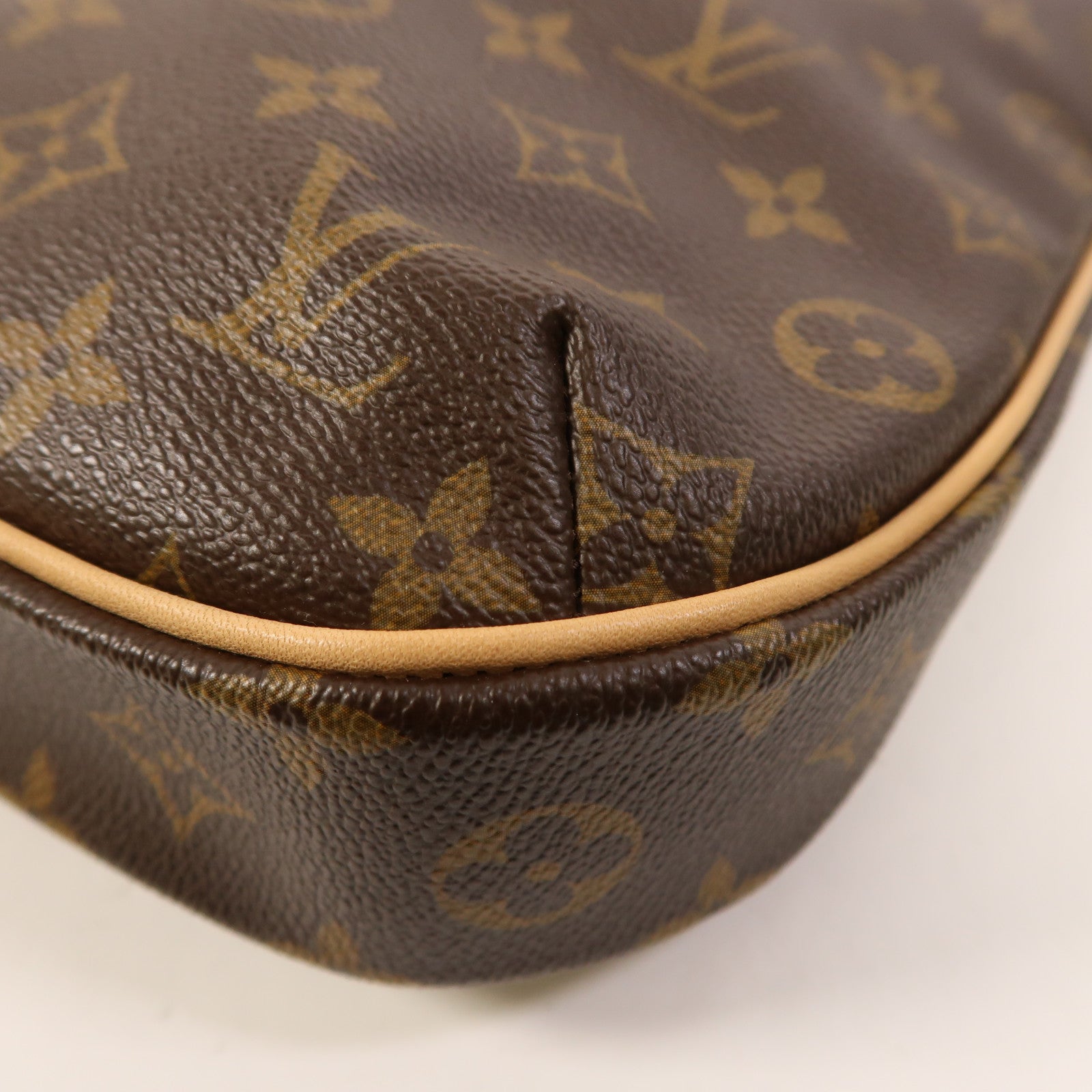 LOUIS VUITTON Monogram Odeon PM金扣肩背袋