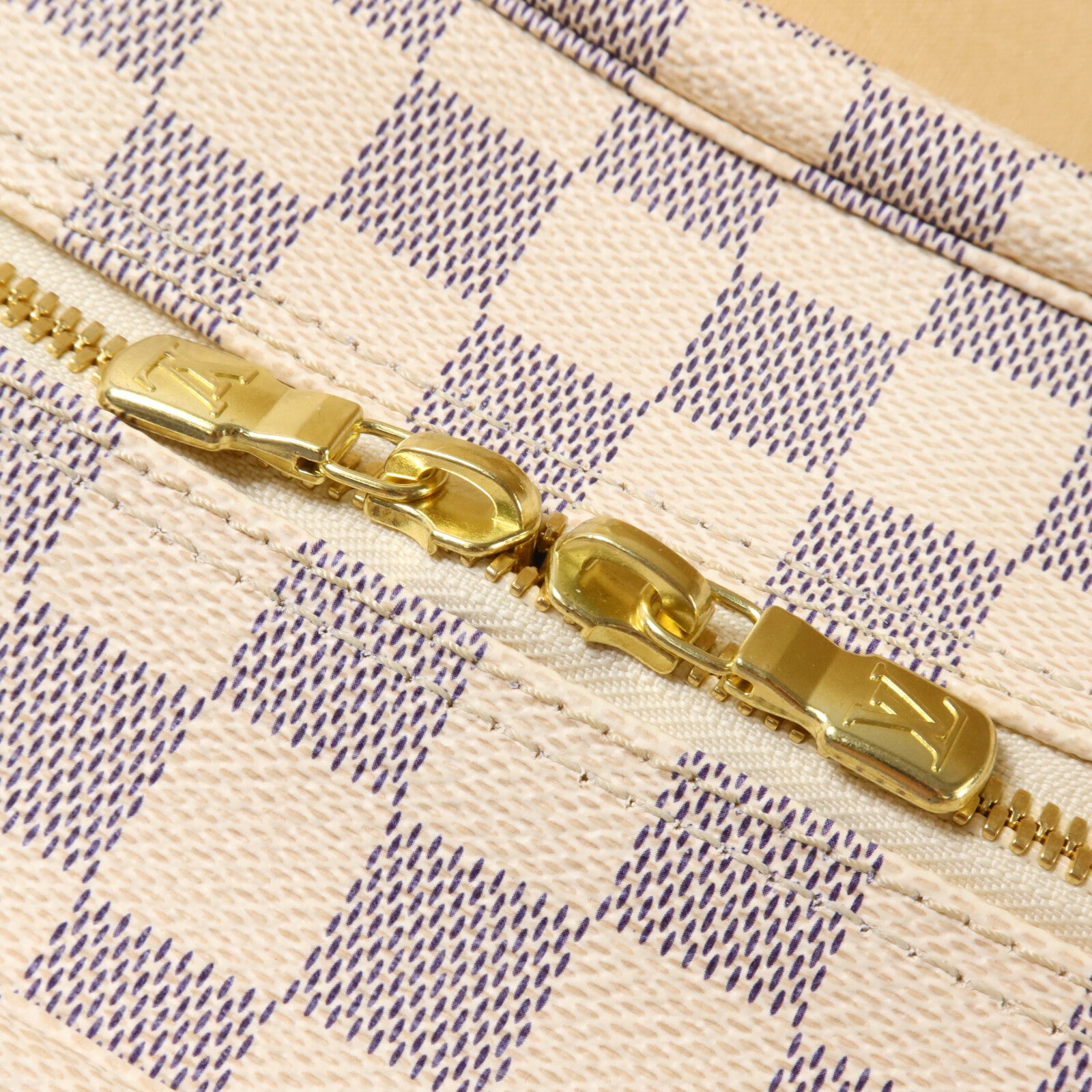 LOUIS VUITTON Damier Azur Naviglio肩背袋