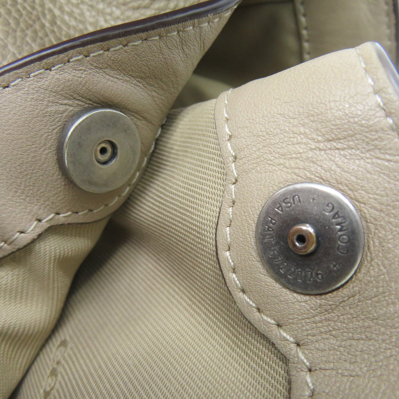COACH 牛皮皮革Shoulder Bag肩背袋灰色