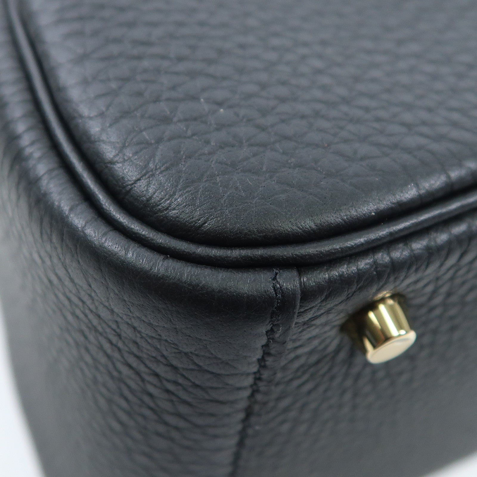 HERMES Clemence皮革Mini Lindy20金扣肩背袋Noir