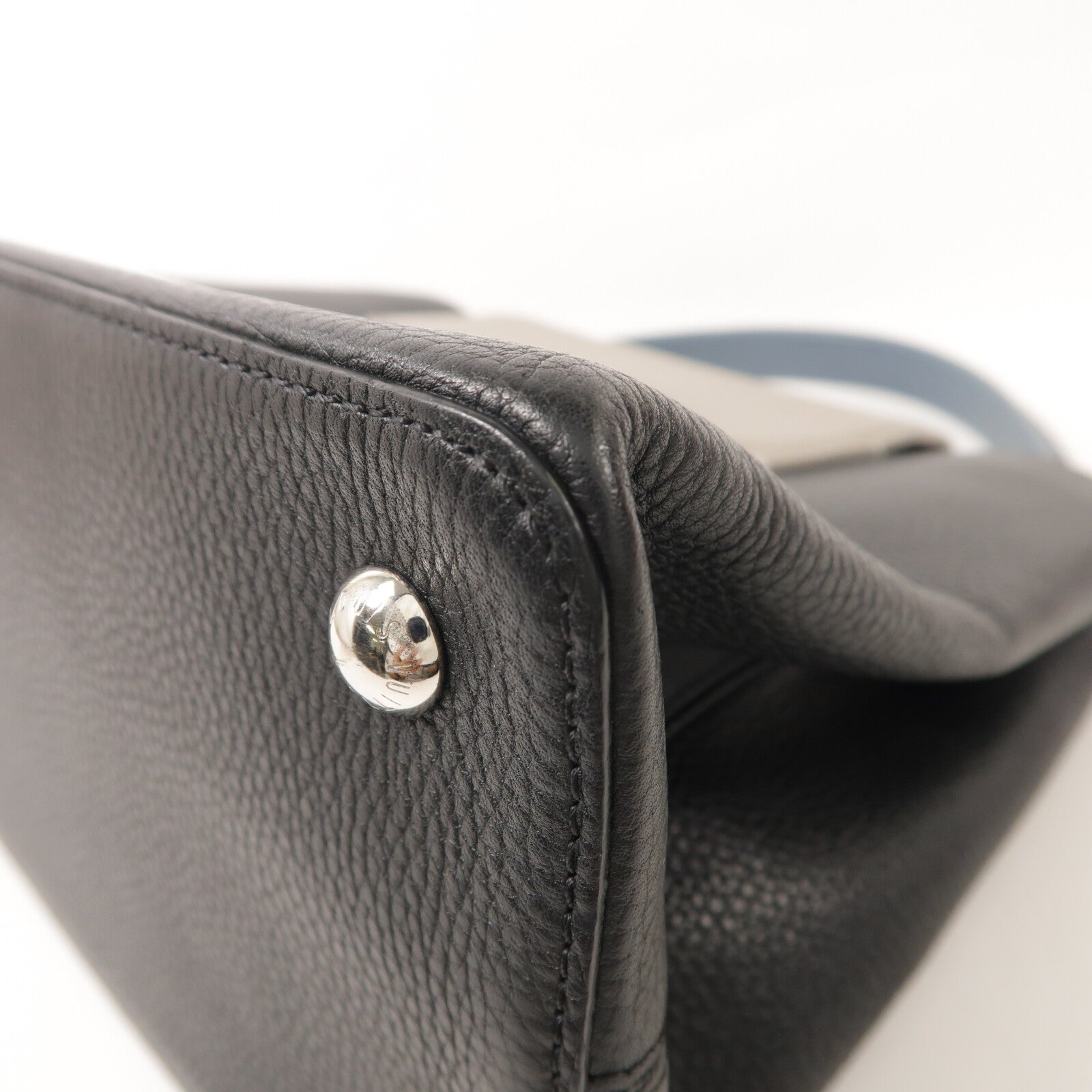 LOUIS VUITTON 牛皮皮革Capucines MM手挽袋