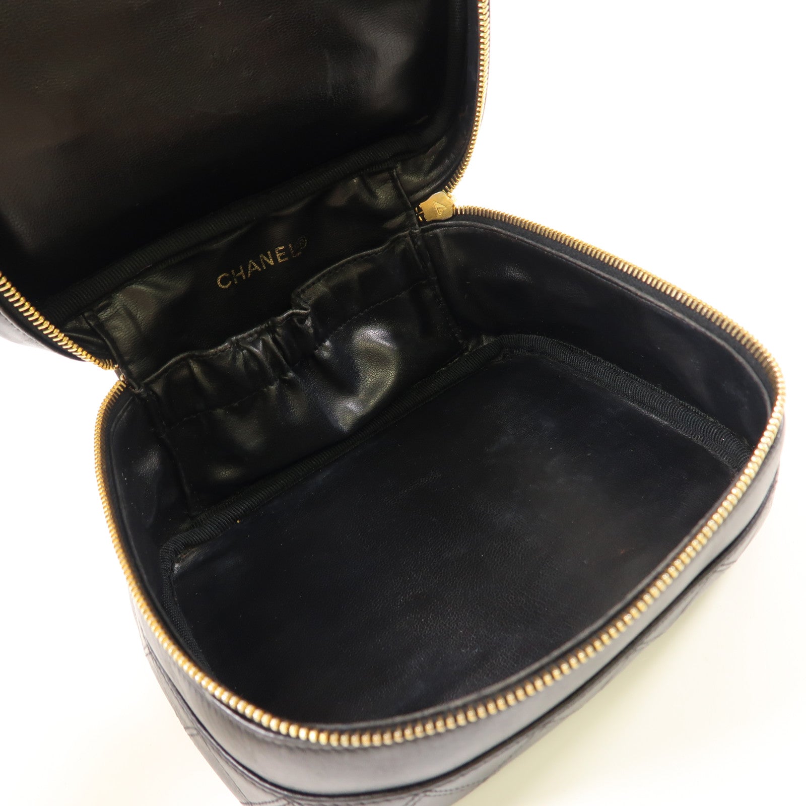 CHANEL 牛皮皮革Vintage Vanity Case金扣手挽袋