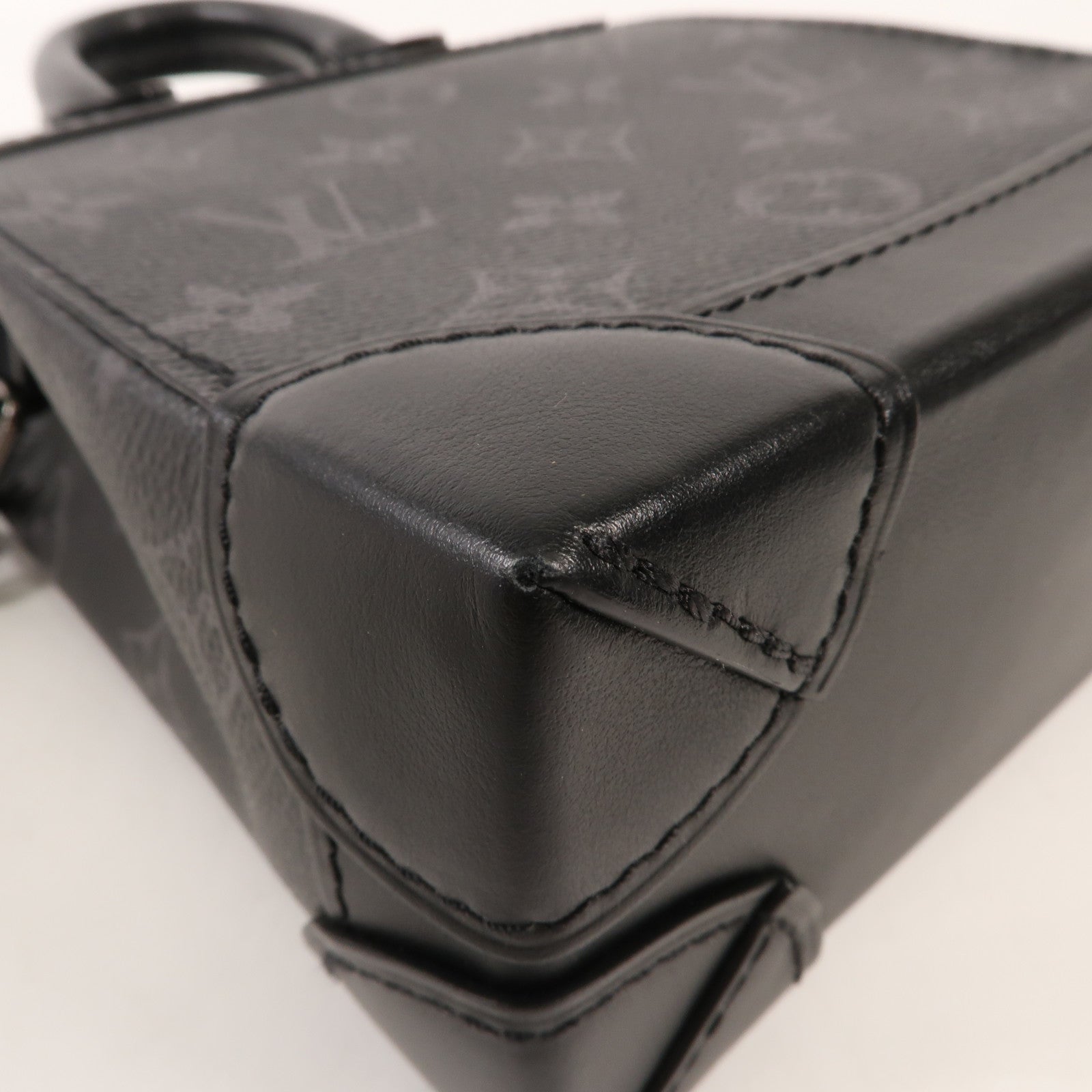 LOUIS VUITTON Monogram-Eclipse Nano Steamer銀扣肩背袋