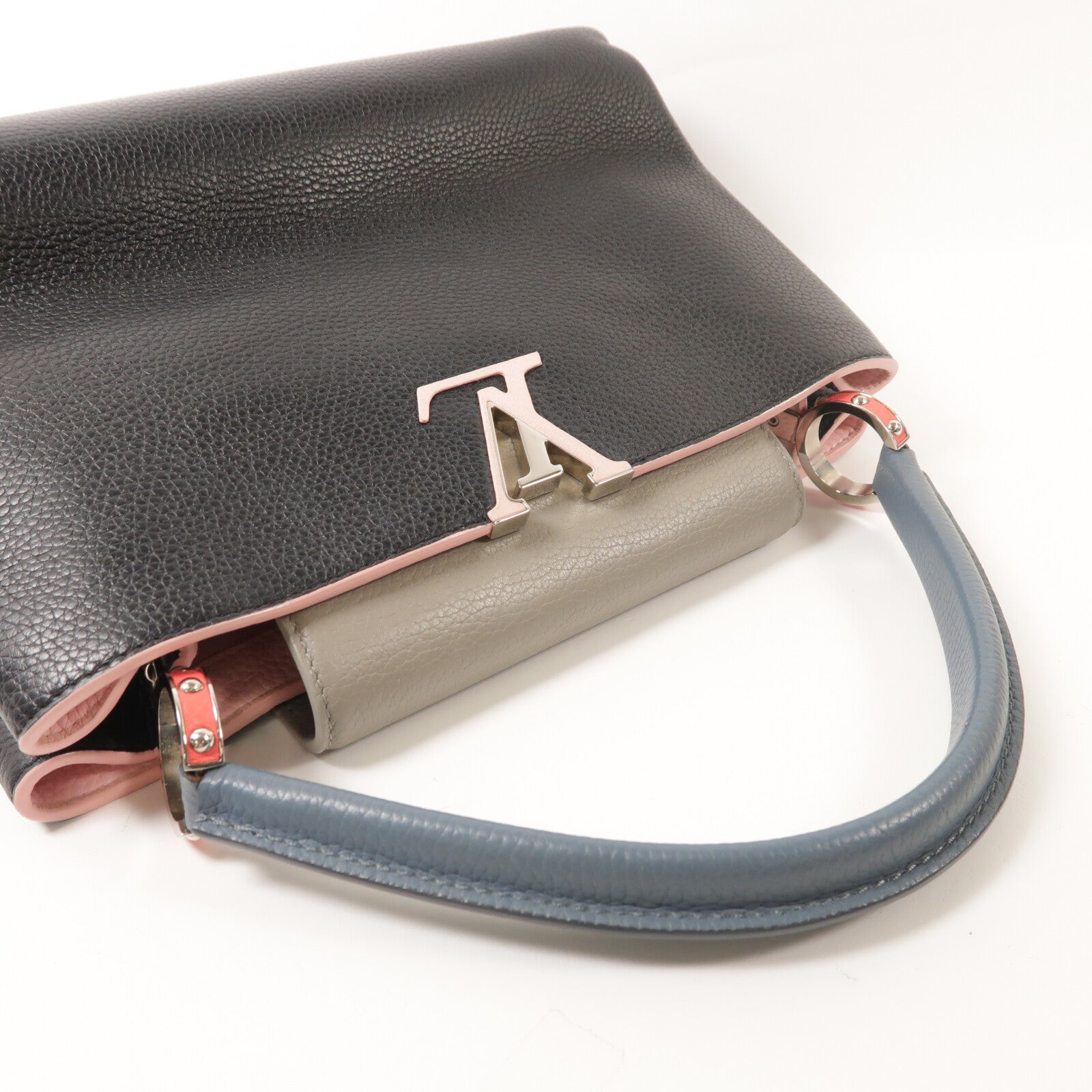 LOUIS VUITTON 牛皮皮革Capucines MM手挽袋