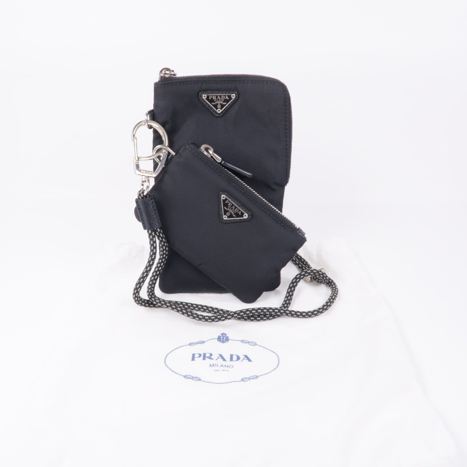 PRADA 尼龍Pouch Shoulder Bag銀扣肩背袋