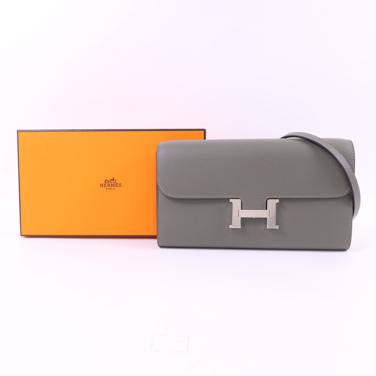 HERMES Evercolor皮革Constance To Go銀扣肩背袋Gris Meyer