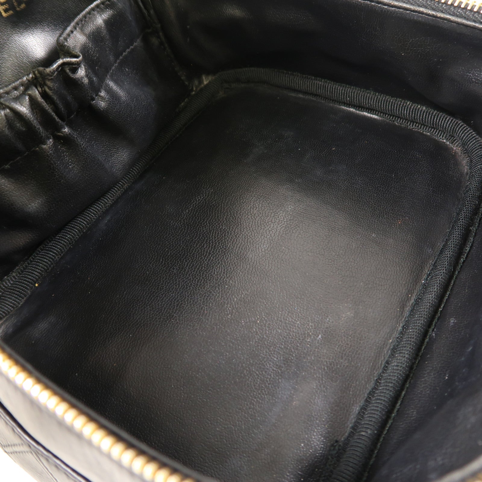 CHANEL 牛皮皮革Vintage Vanity Case金扣手挽袋