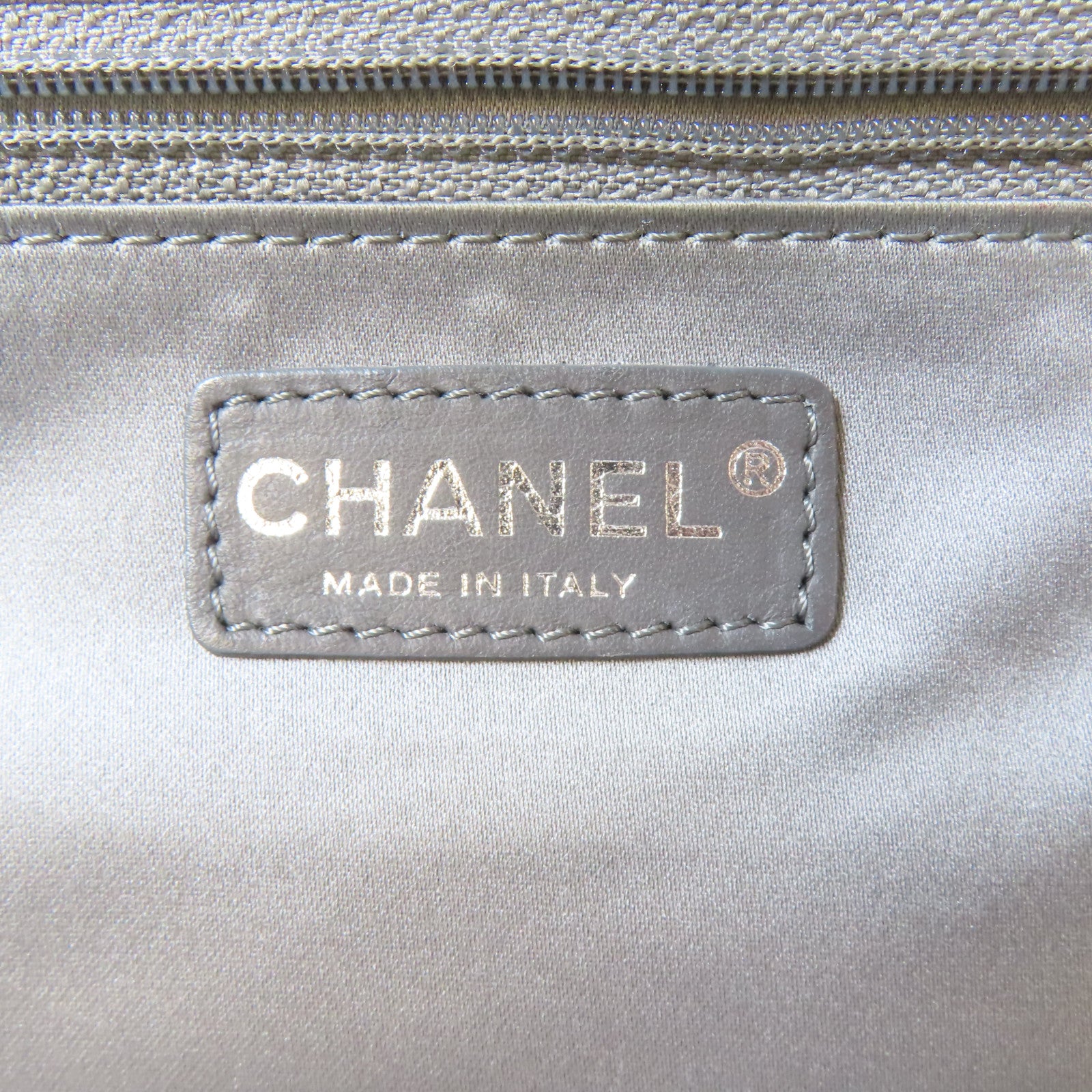 CHANEL 【激減優惠】牛皮皮革Tote Bag銀扣手挽袋黑色