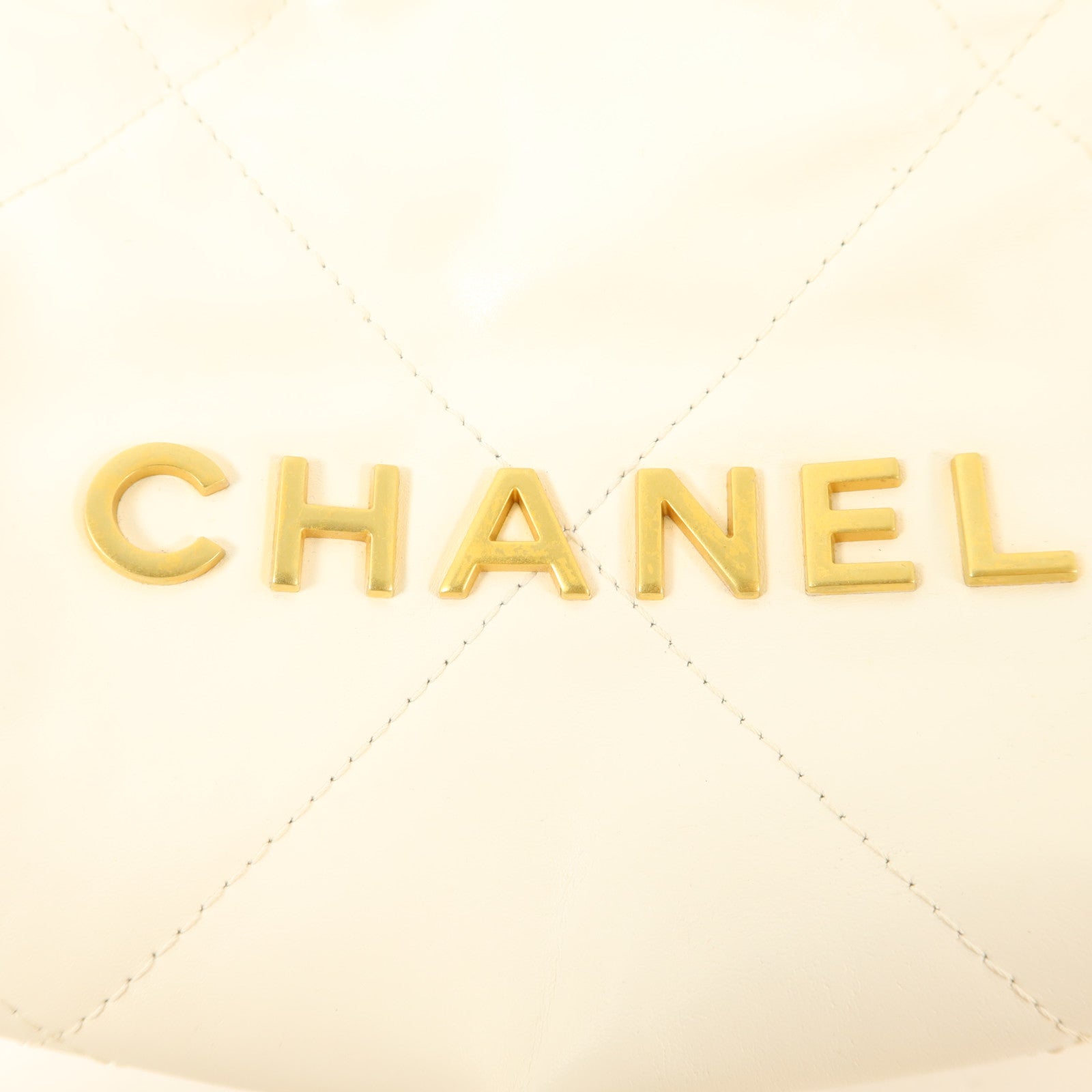 CHANEL 牛皮皮革Chanel 22 Mini金扣手挽肩背兩用袋