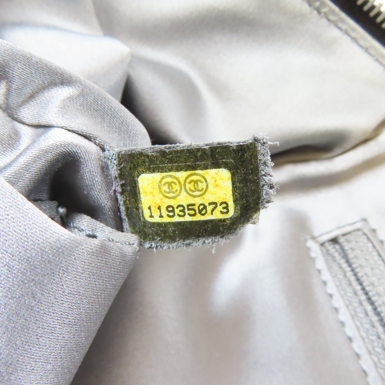CHANEL 【激減優惠】牛皮皮革Tote Bag銀扣手挽袋黑色