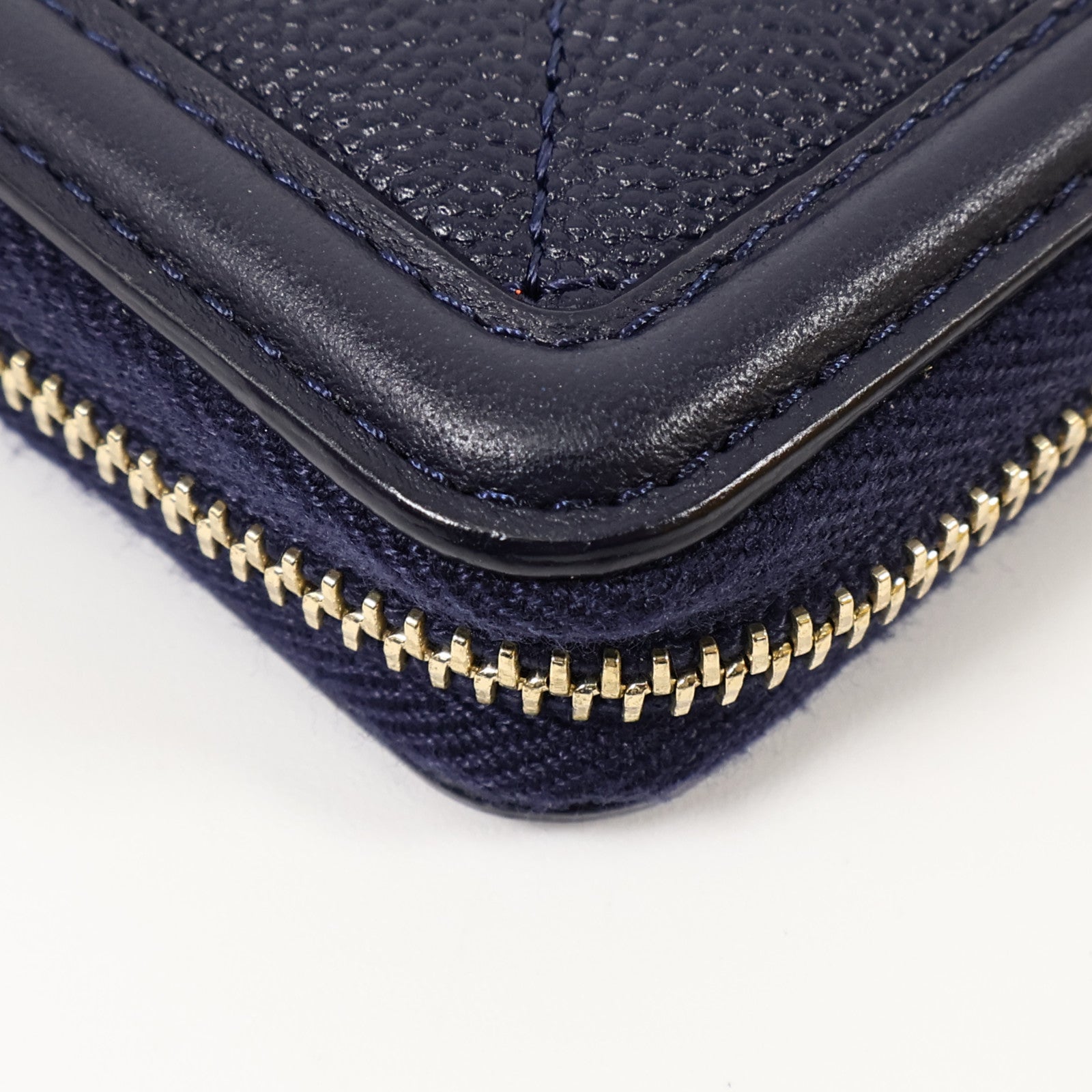 CHANEL 牛皮皮革CC Filigree Zipper Medium長錢包