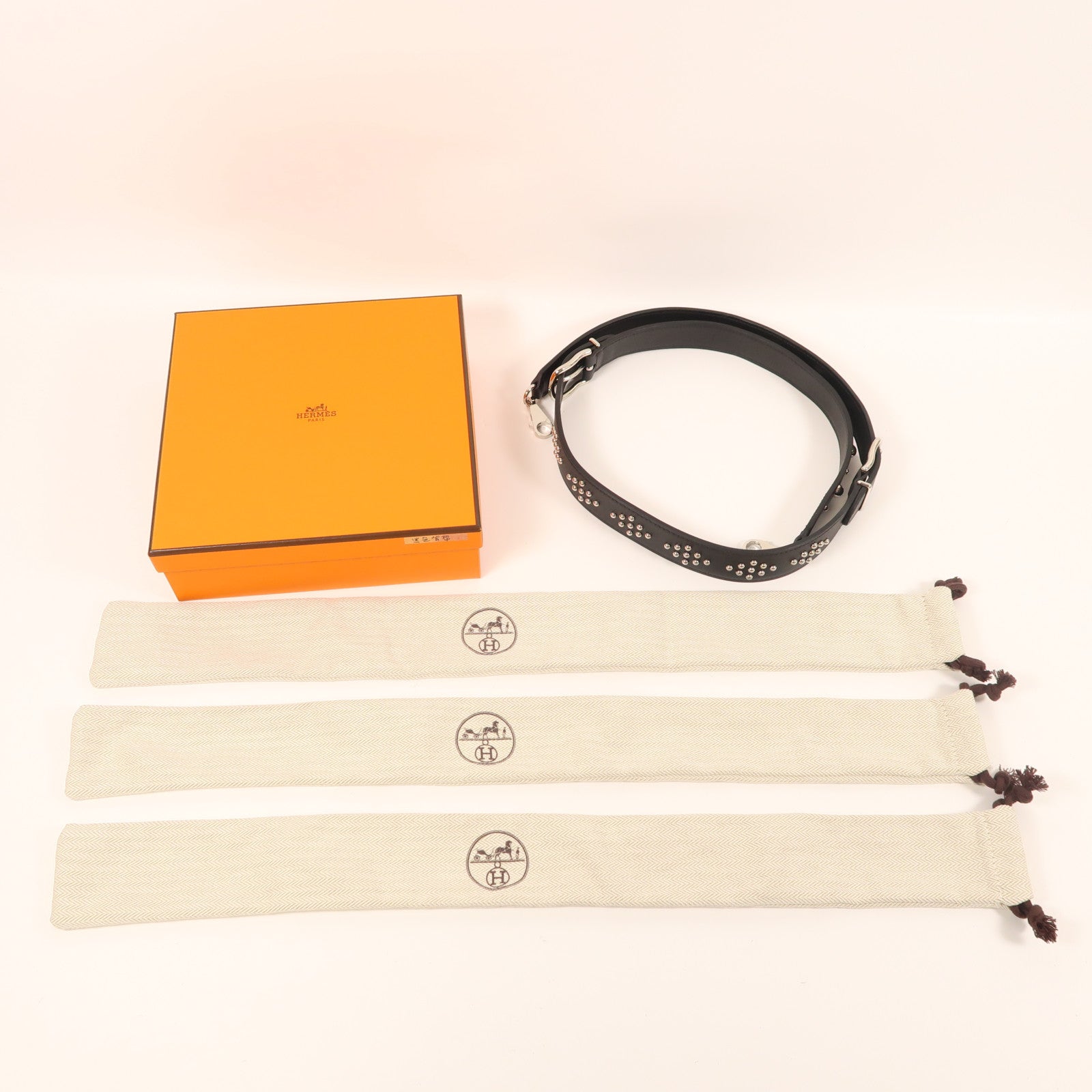 HERMES 皮革Strap銀扣肩背帶89 Noir