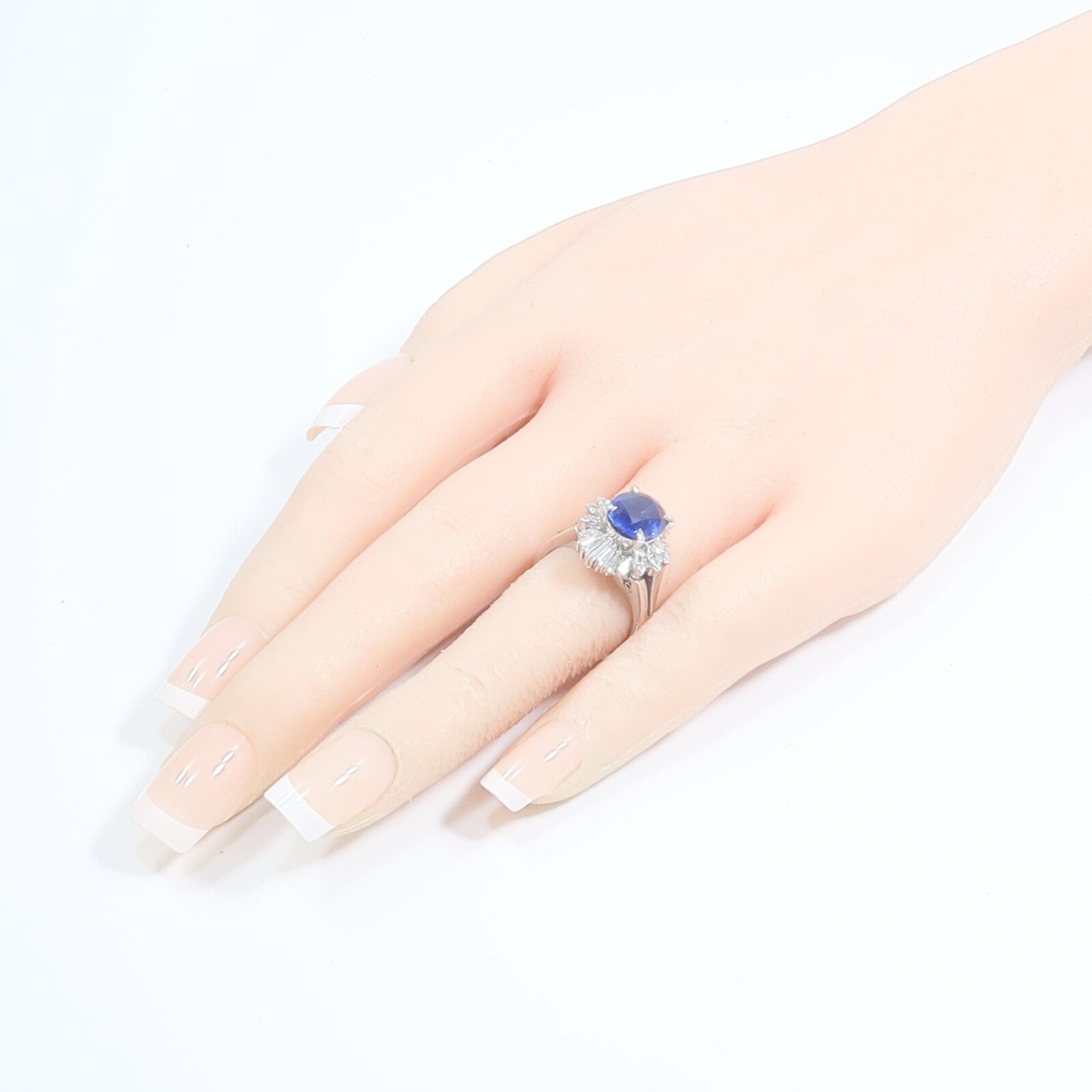 JEWELRY PT900鉑金Sapphire Diamond Ring藍寶石/鑽石戒指
