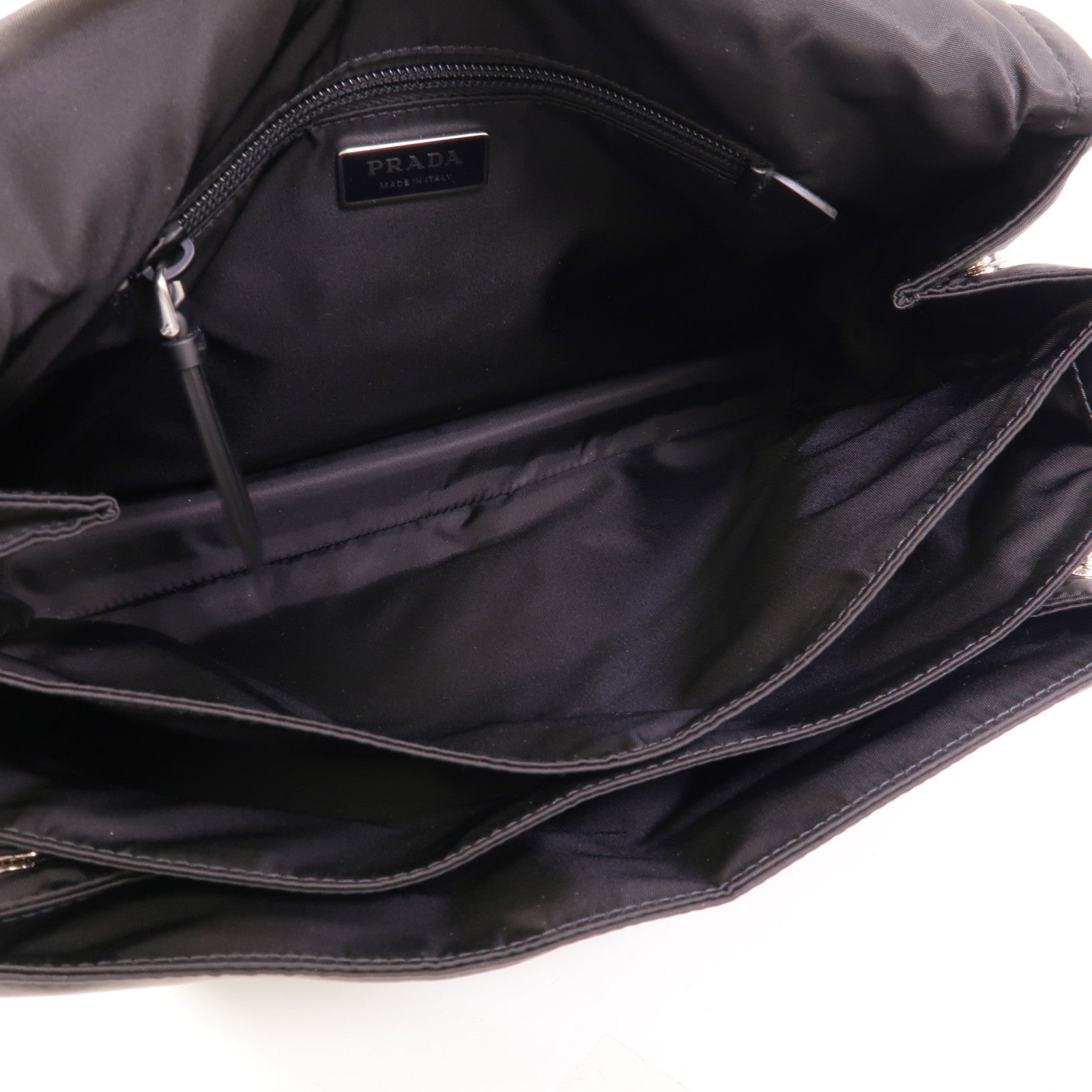 PRADA 尼龍Medium Padded Bag肩背袋