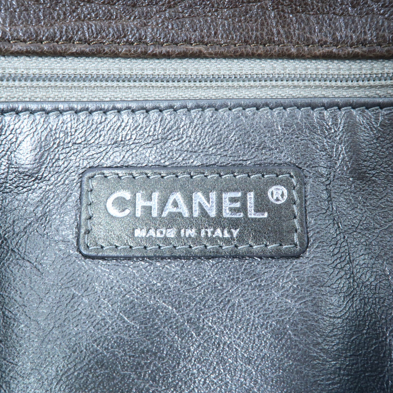 CHANEL 牛皮皮革Shoulder Bag銀扣鏈帶肩背袋