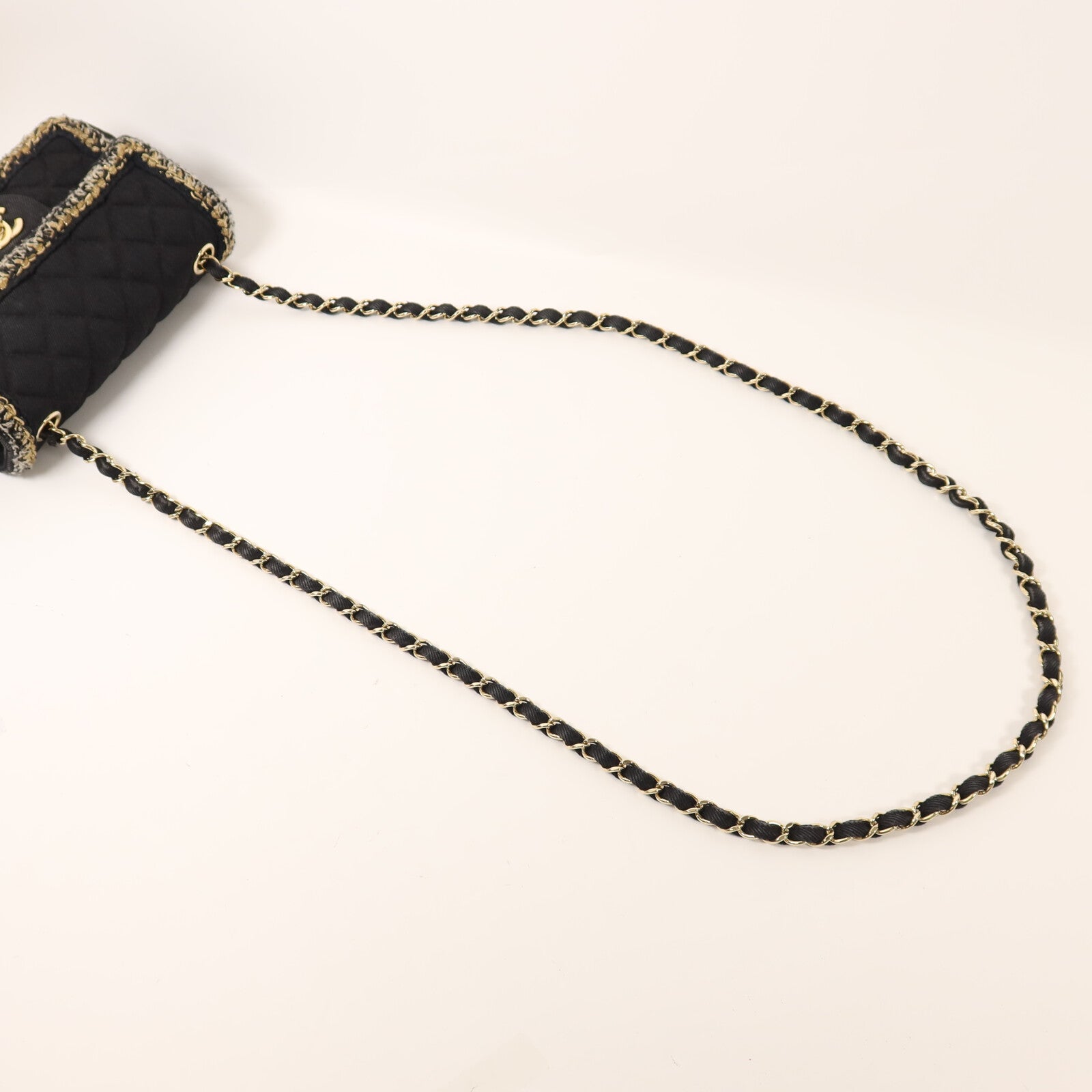 CHANEL 牛仔布Chain Shoulder金扣鏈帶肩背袋
