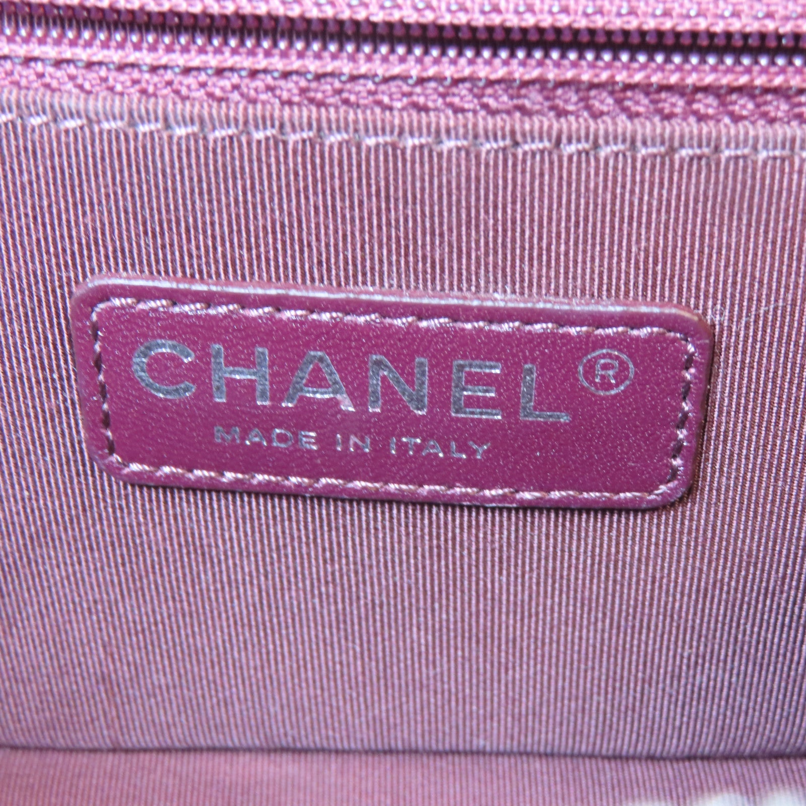 CHANEL 斜紋/菱格牛皮皮革Camera Bag黑扣鏈帶肩背袋黑色