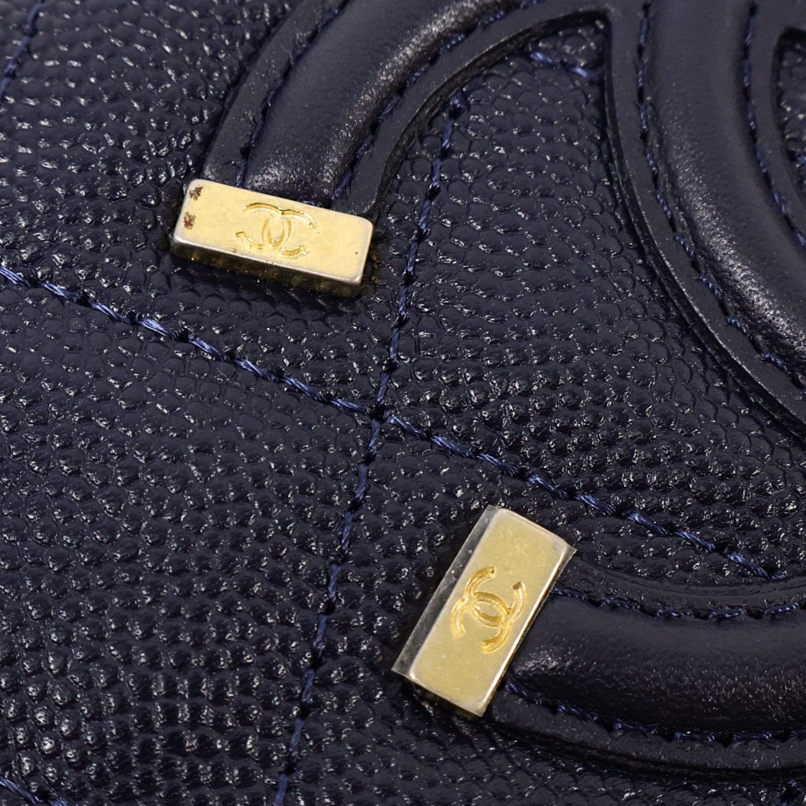 CHANEL 牛皮皮革CC Filigree Zipper Medium長錢包