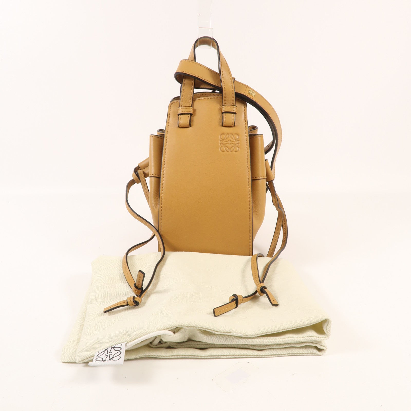 LOEWE 牛皮皮革Hammock Mini手挽肩背兩用袋