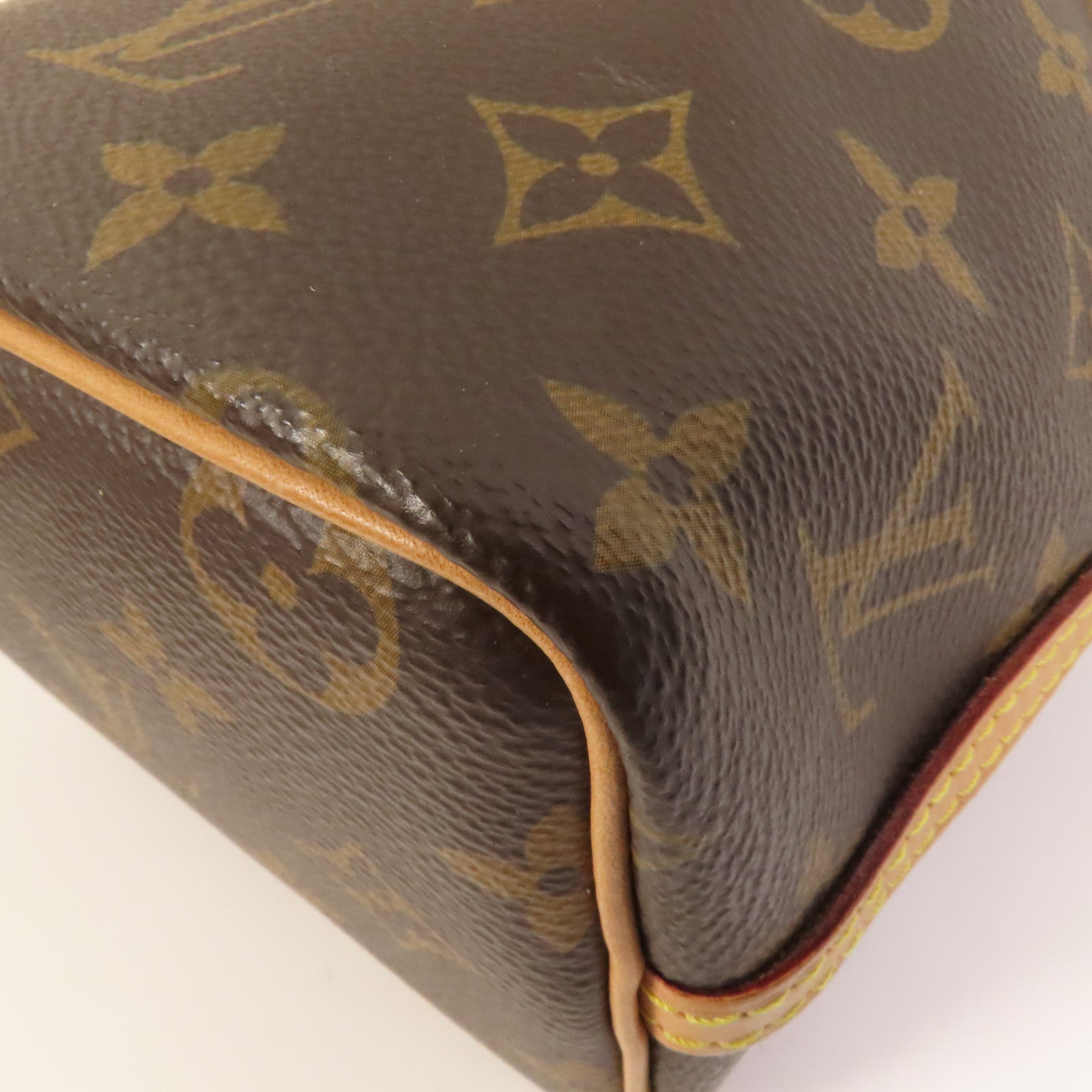 LOUIS VUITTON Monogram Nano Noe金扣肩背袋