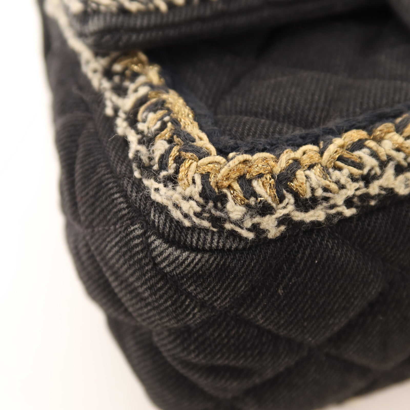 CHANEL 牛仔布Chain Shoulder金扣鏈帶肩背袋