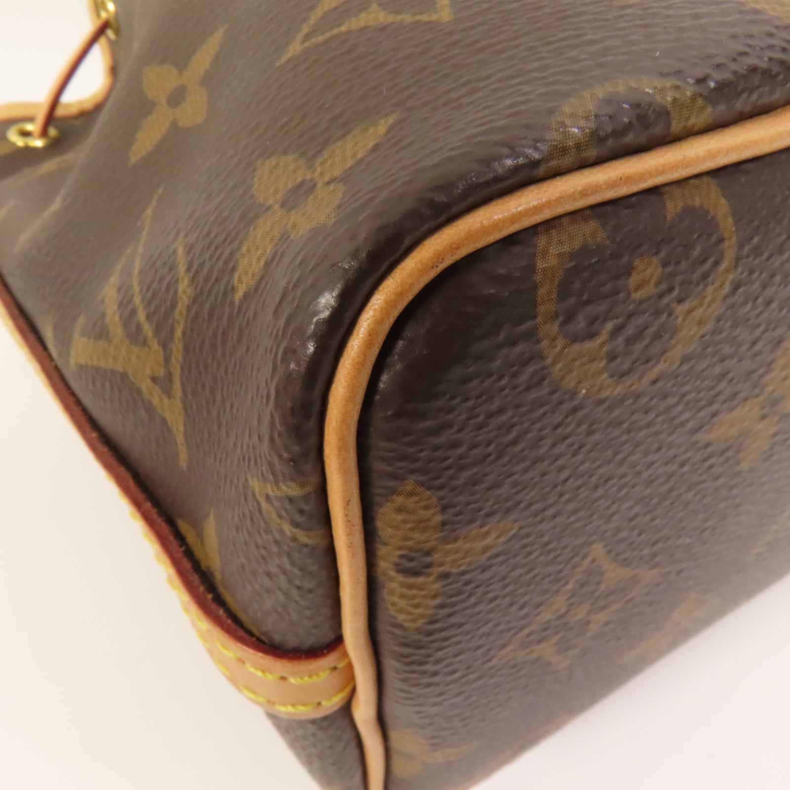 LOUIS VUITTON Monogram Nano Noe金扣肩背袋