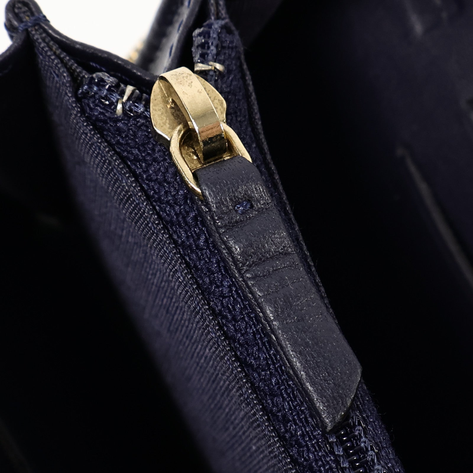 CHANEL 牛皮皮革CC Filigree Zipper Medium長錢包